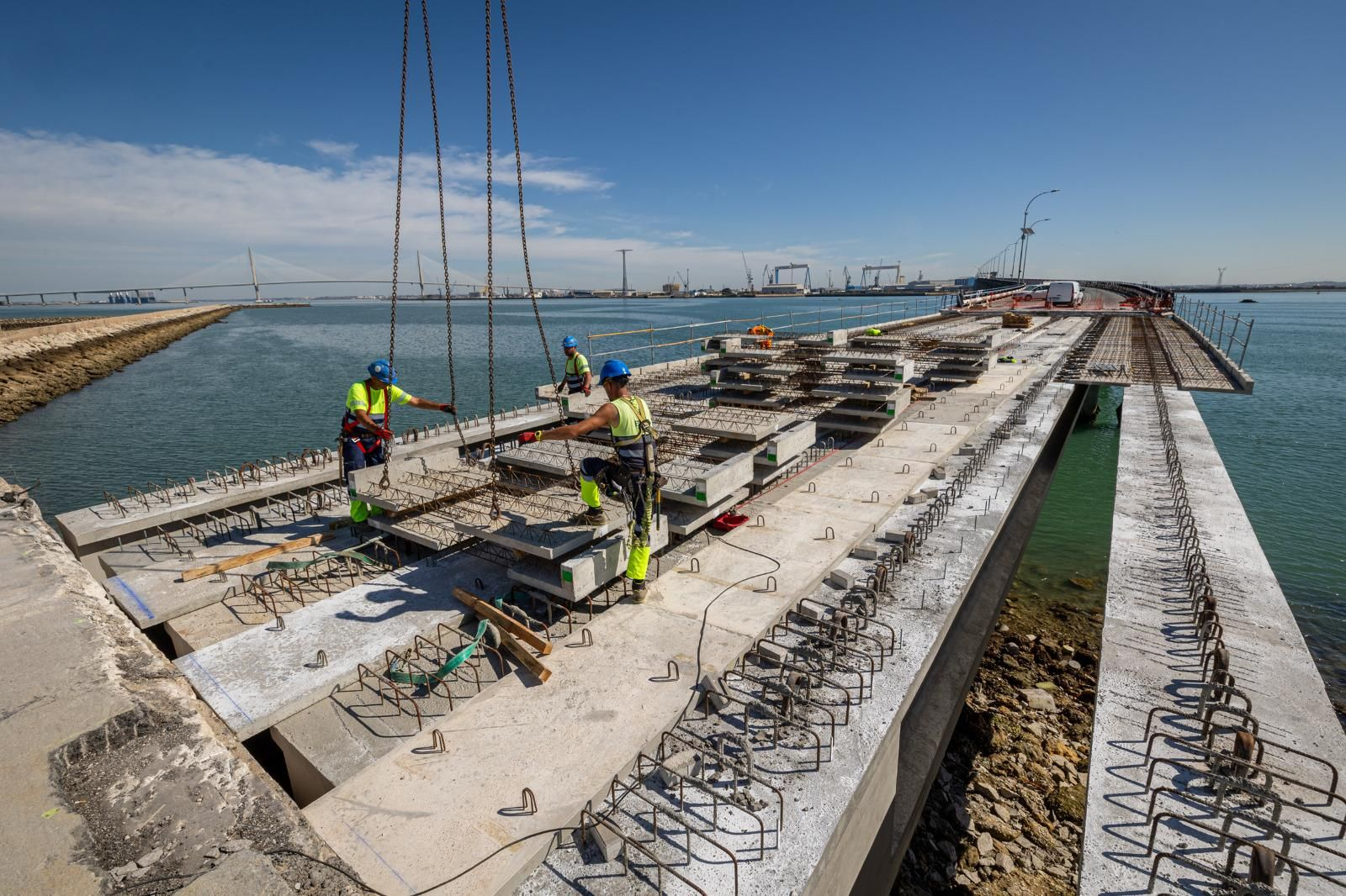 Las obras del puente Carranza en Cádiz, en imágenes