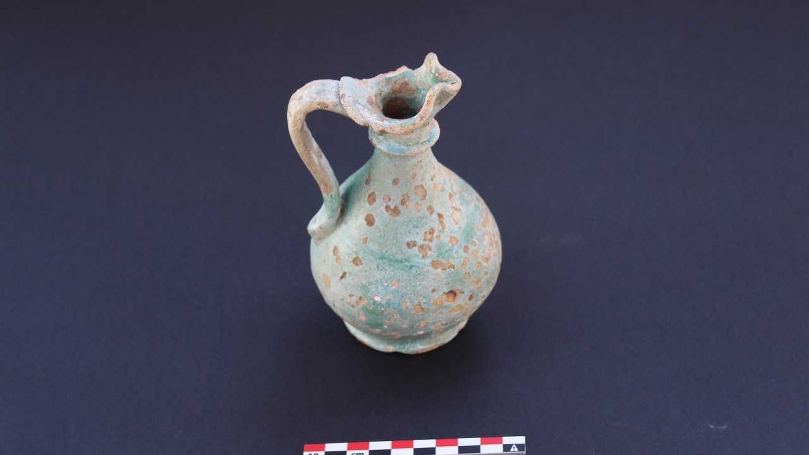 Jarra de época nazarí encontrada en Malmuerzo.