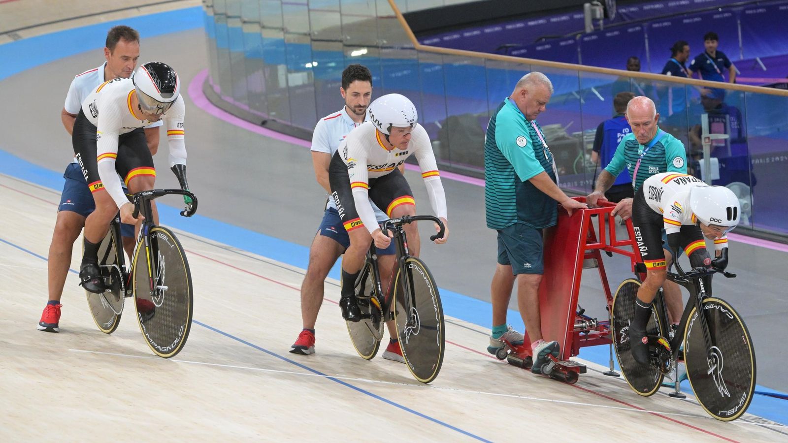 Alfonso Cabello, Pablo Jaramillo y Ricardo Ten, de izquierda a derecha en la imagen, durante la prueba.
