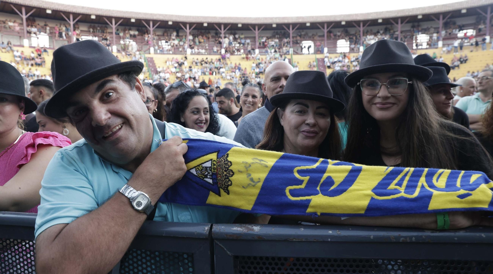 Fotos del concierto de El Barrio en La Línea