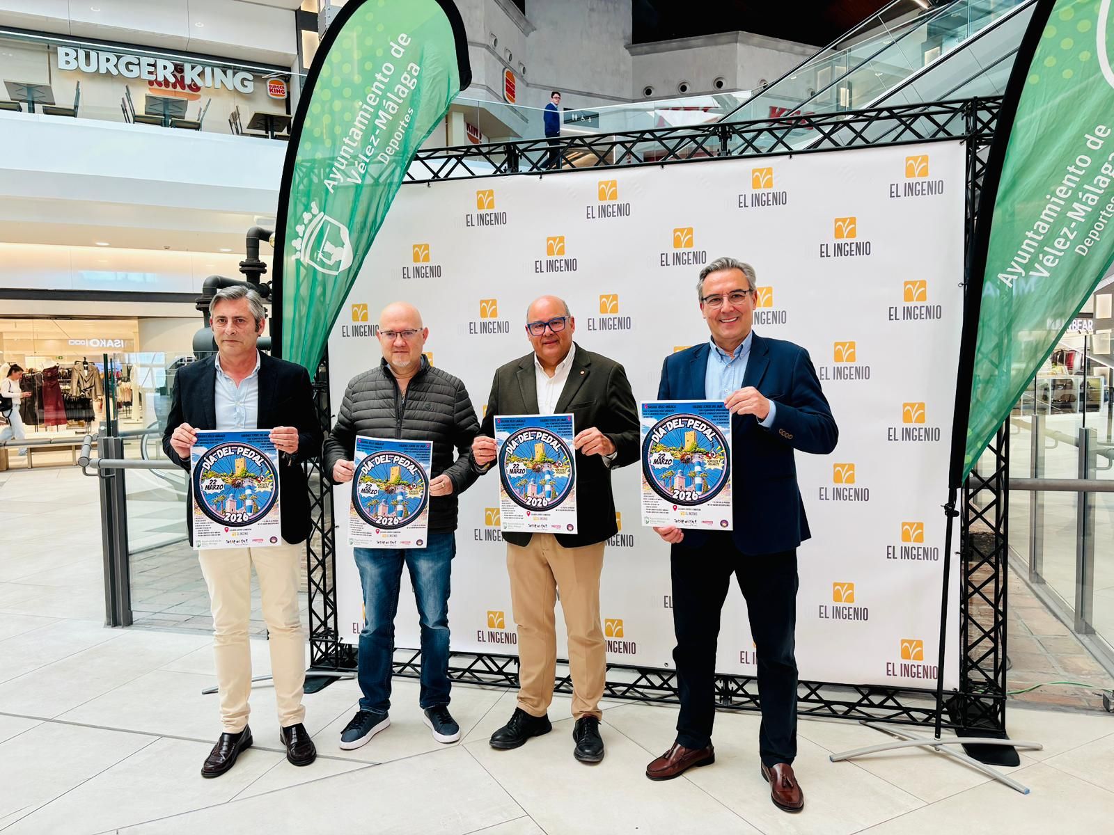 Imagen del acto de presentación del Día del Pedal de Vélez-Málaga y Torre del Mar