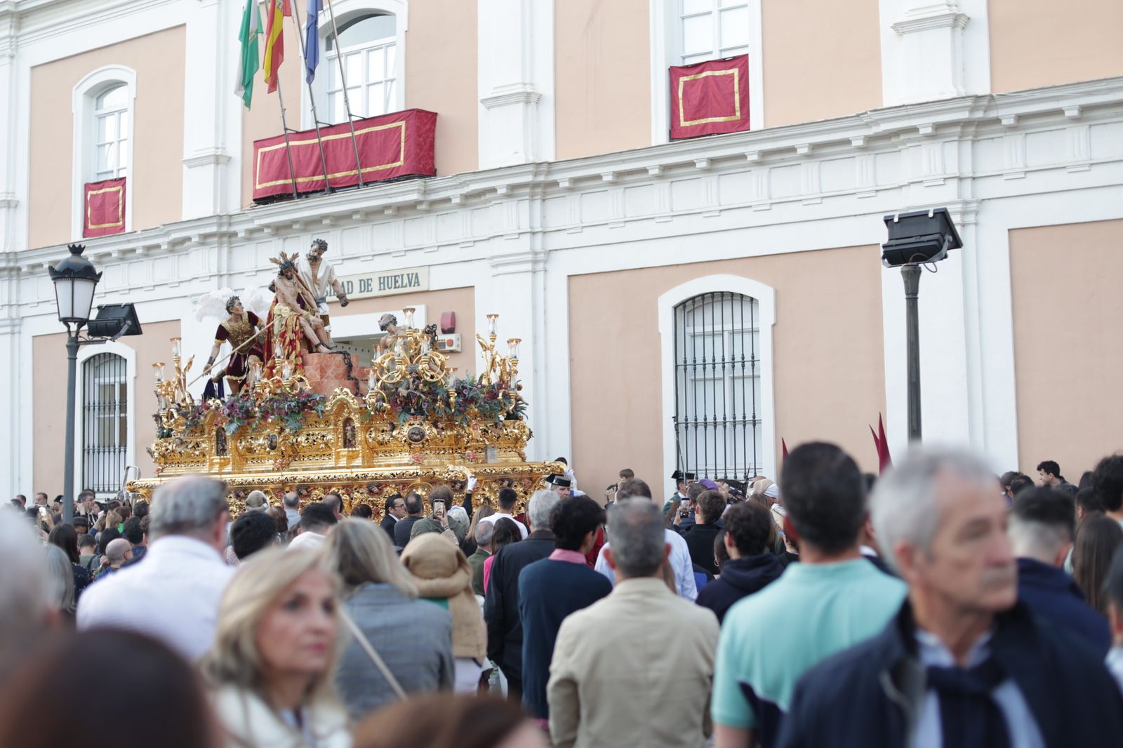 La Hermandad de los Judíos en la Semana Santa de Huelva 2023, en imágenes