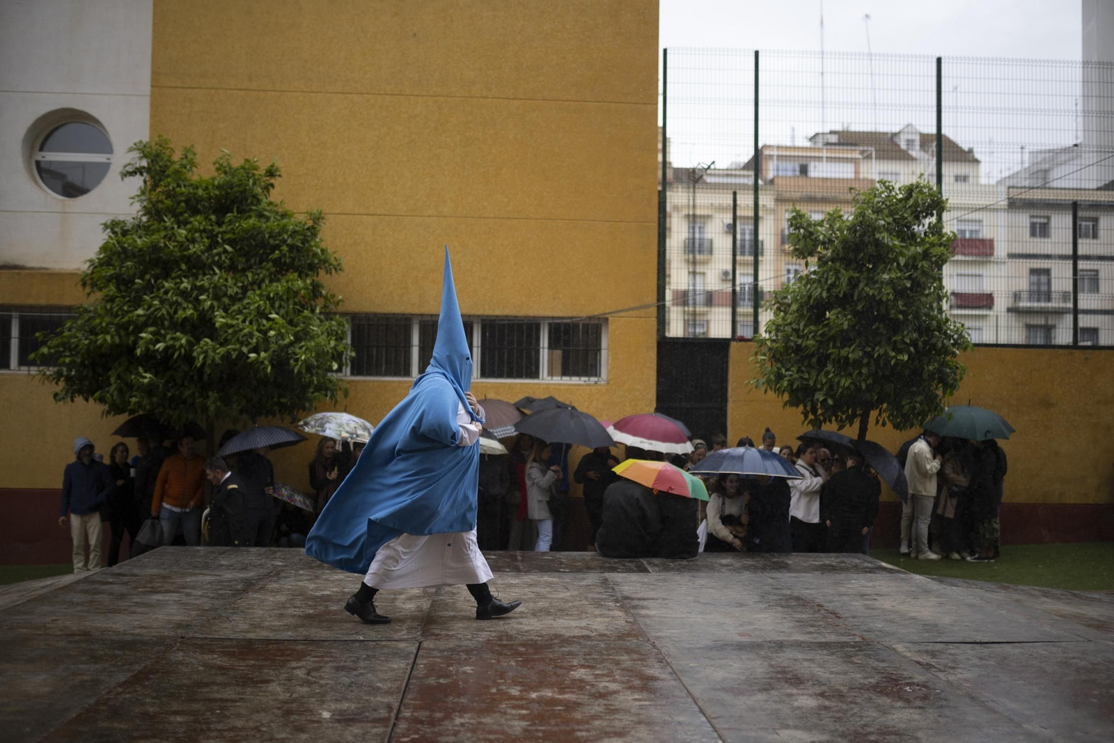 Las mejores imágenes del Miércoles Santo en Huelva: Hermandad de la Victoria