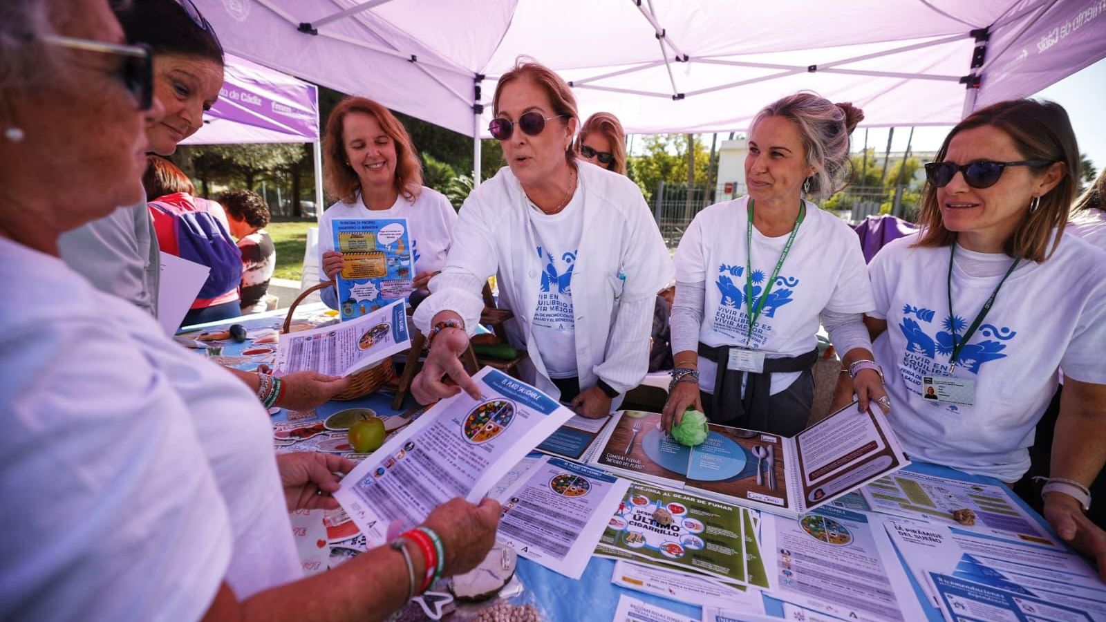 Uno de los puntos informativos de la II Feria de la Salud de Cádiz.