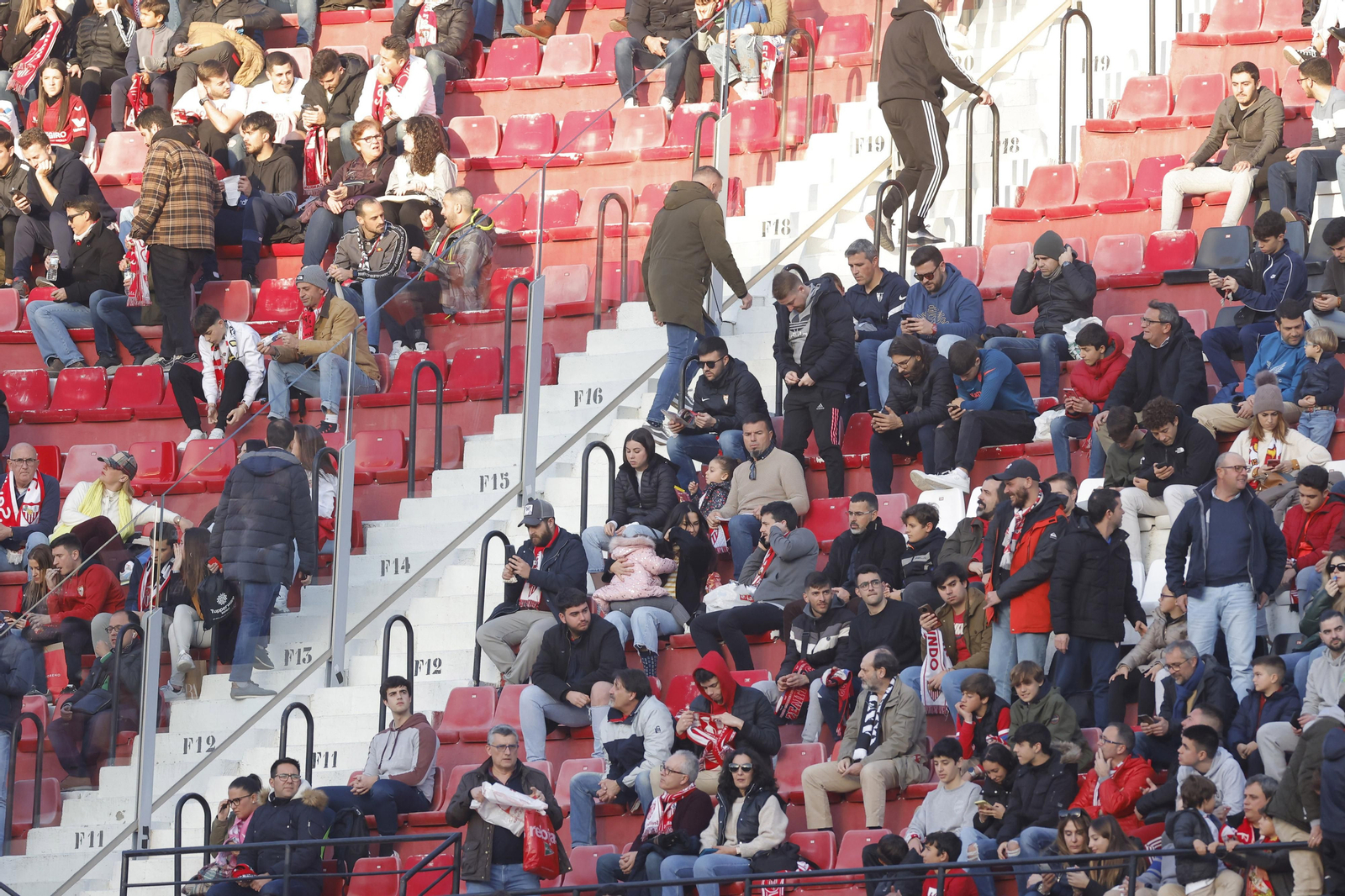 Búscate en las fotos del Sevilla-Mallorca