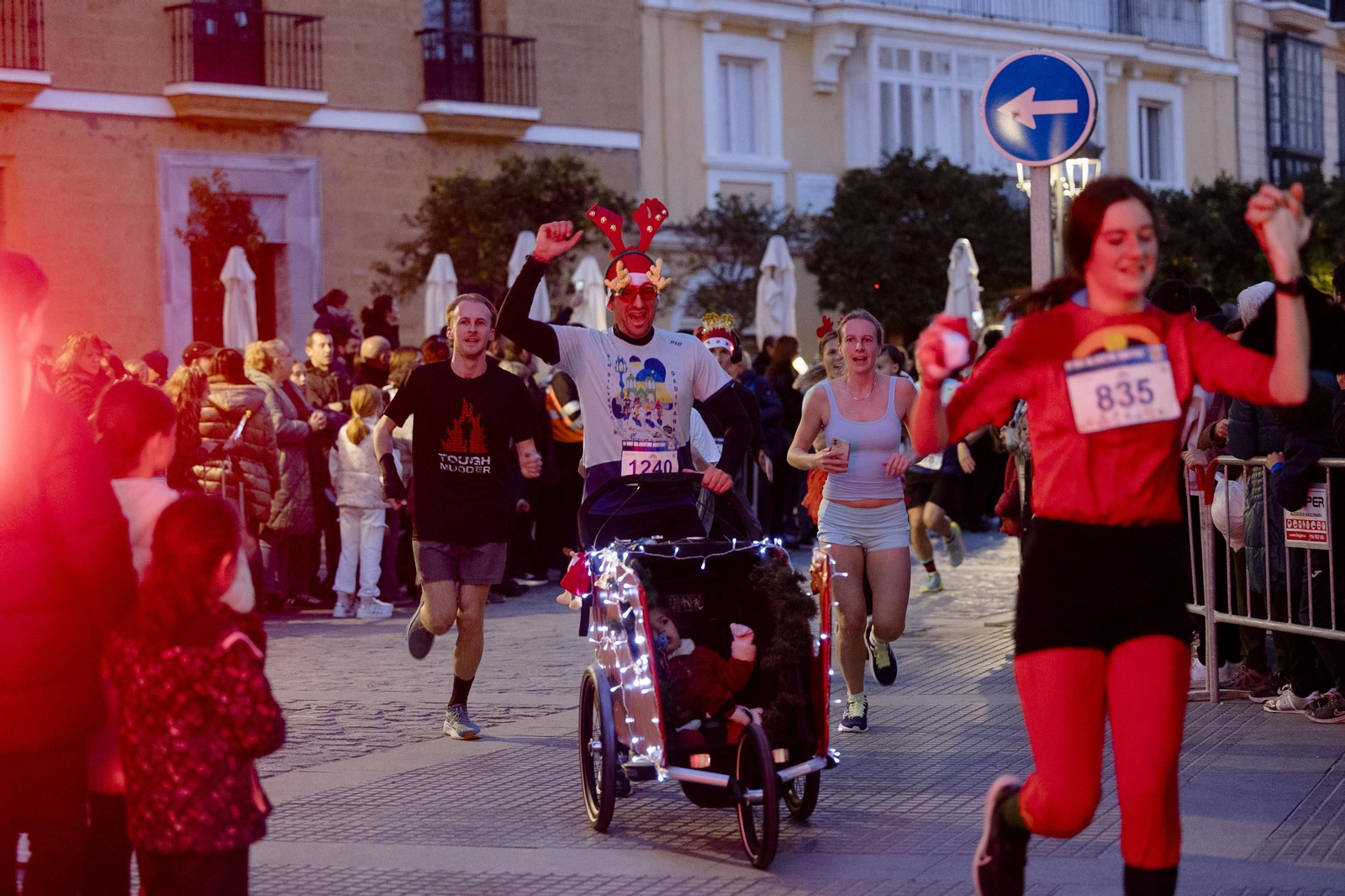 Las mejores imágenes de la carrera popular San Silvestre Gaditana 2024