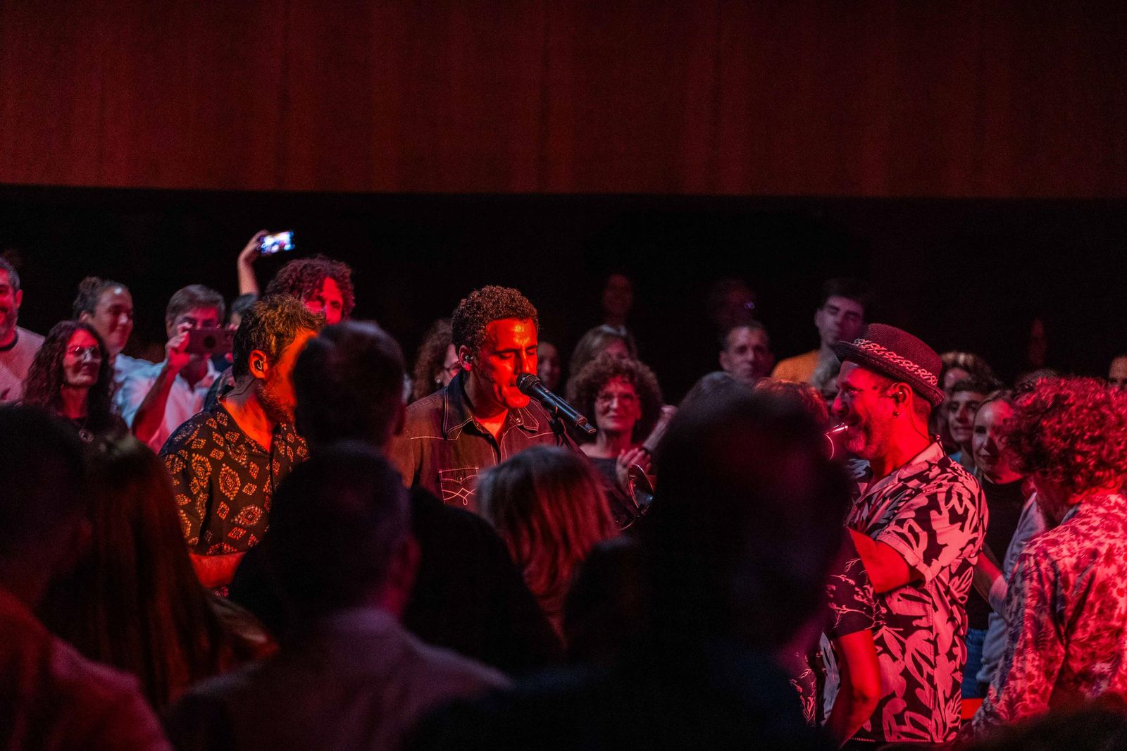 Espectacular concierto de Depedro en el Teatro de las Cortes de San Fernando