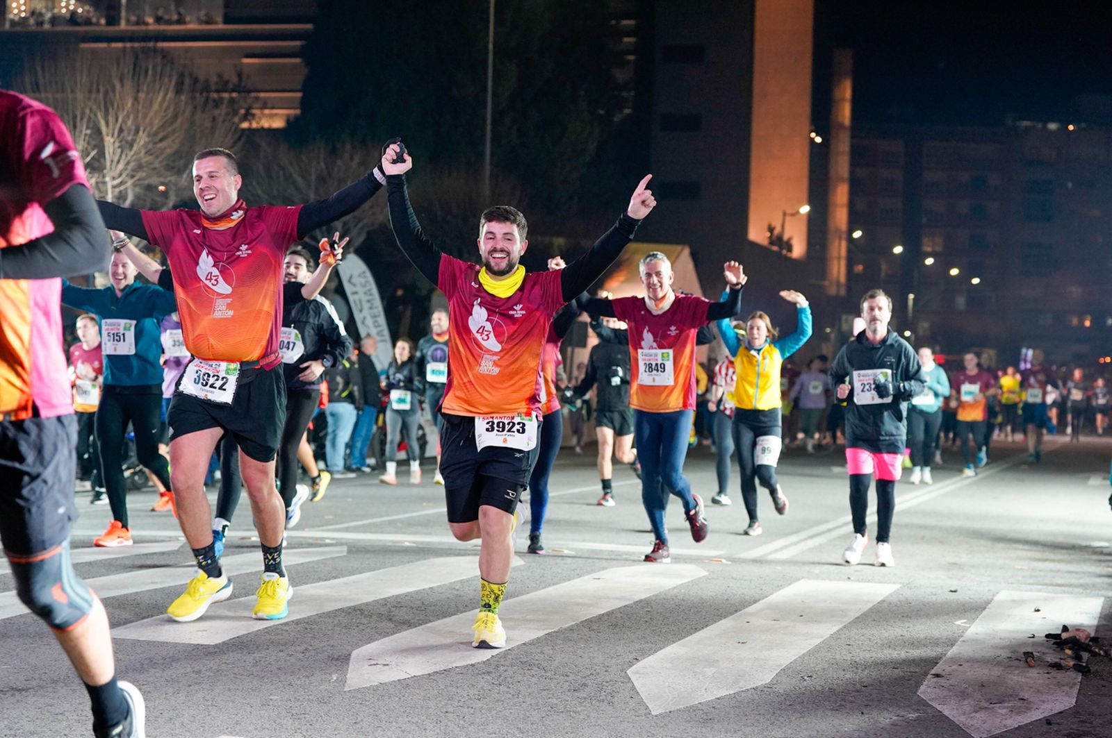 En imágenes: búscate en tu llegada a meta de la Carrera de San Antón 2026 (1)