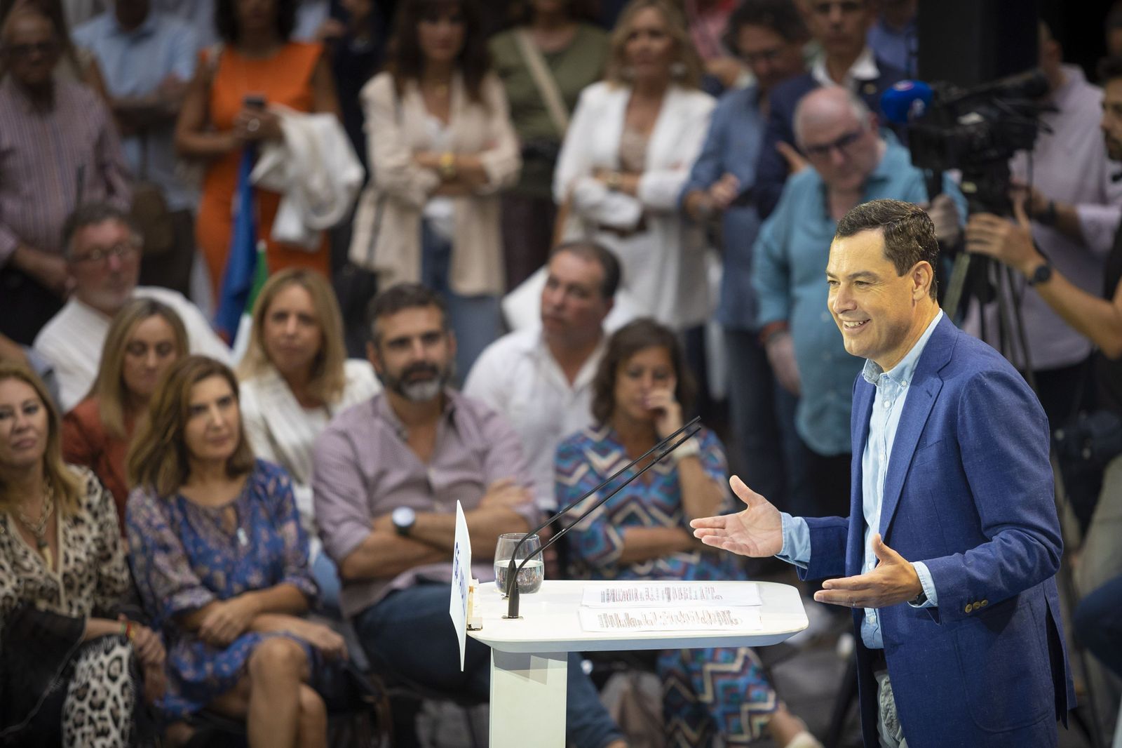 Juanma Moreno, durante su intervención este domingo en Torremolinos.