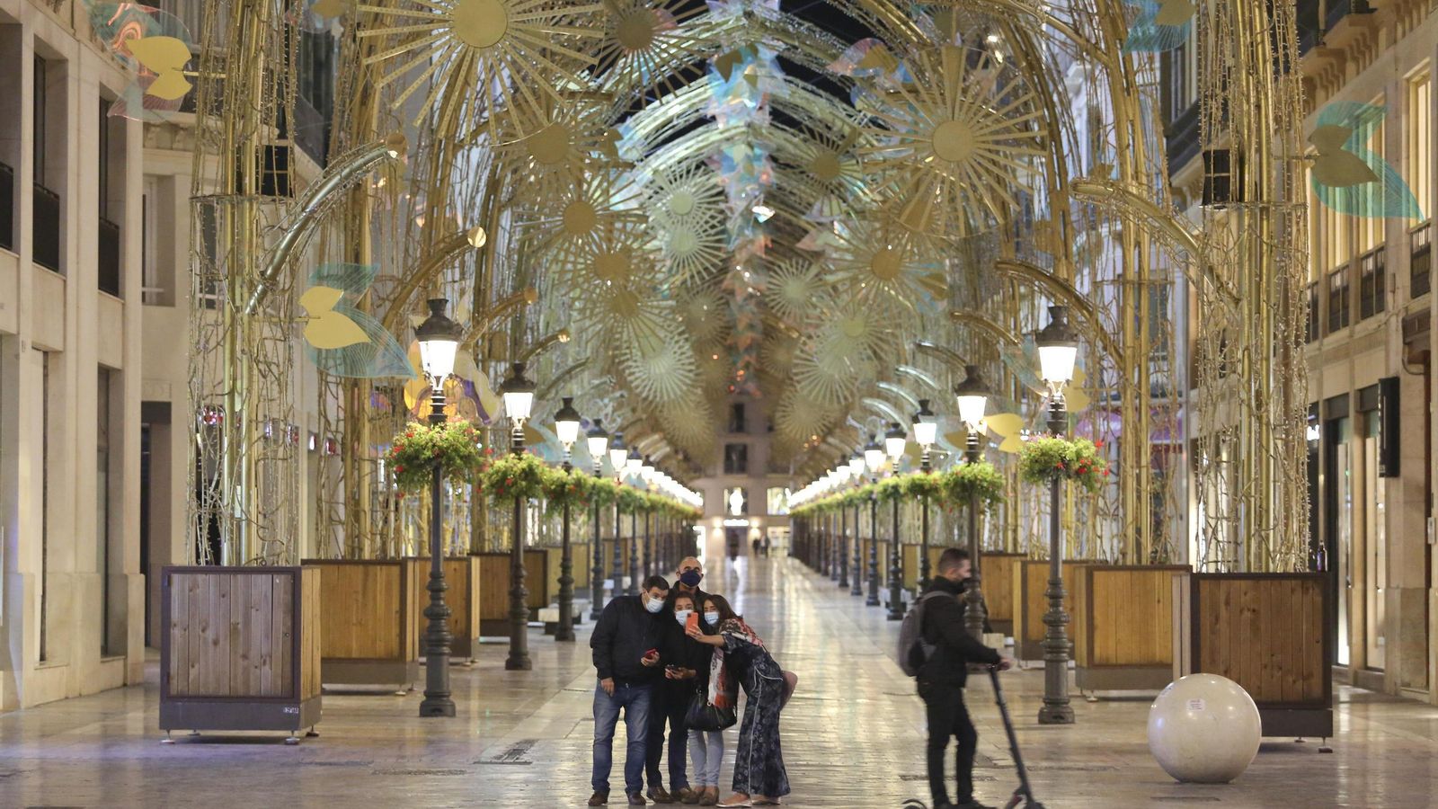 El último 'selfie' con la calle Larios casi desierta.