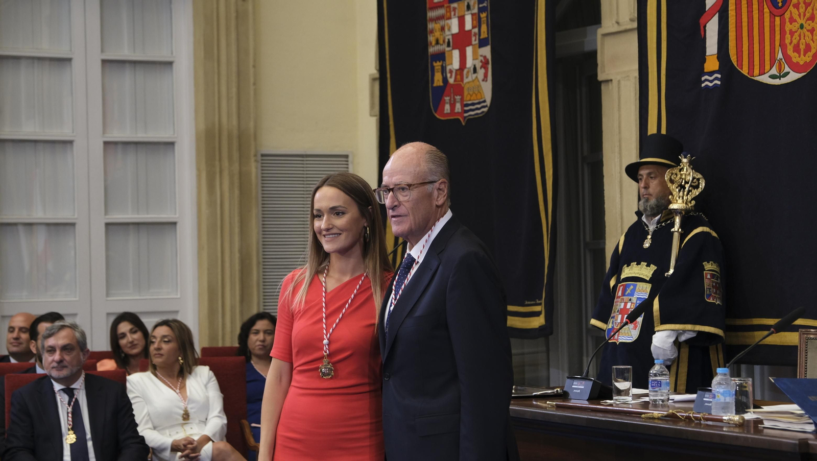 Imágenes del acto de constitución de la Diputación de Almería