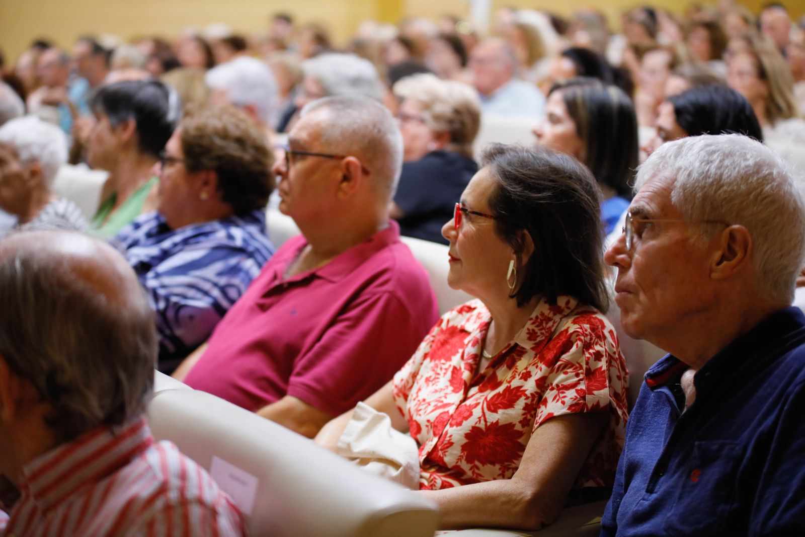 Imágenes de Diario de los Libros, con Julia Navarro