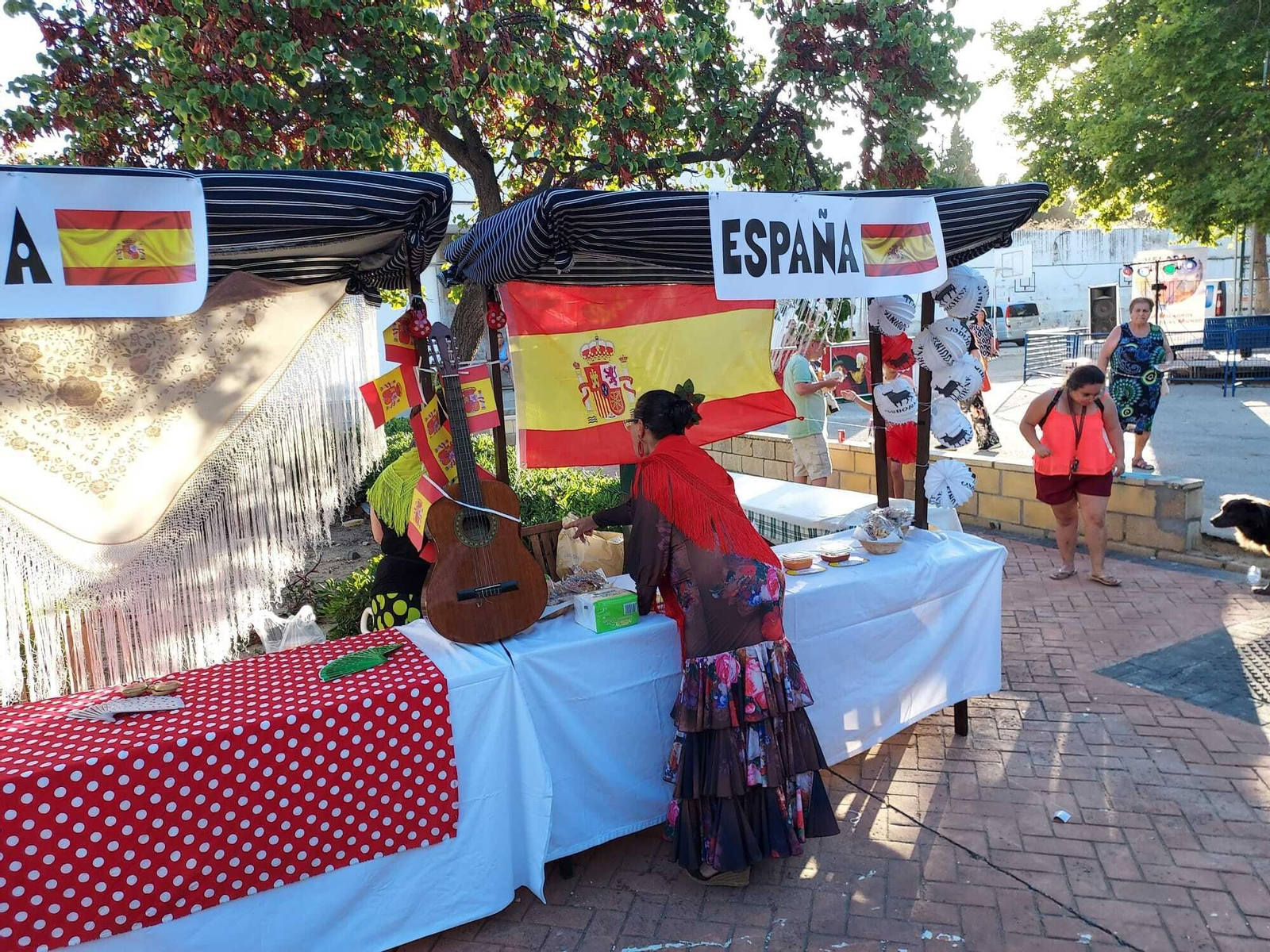 IV Velada Multicultural de la Barriada de Los Milagros de El Puerto