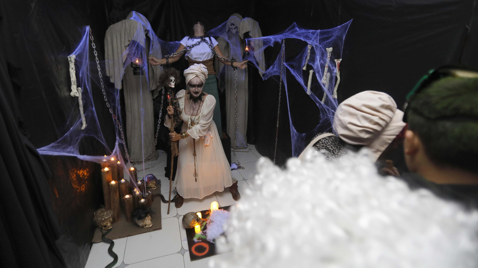 La noche de Halloween en la casa del terror