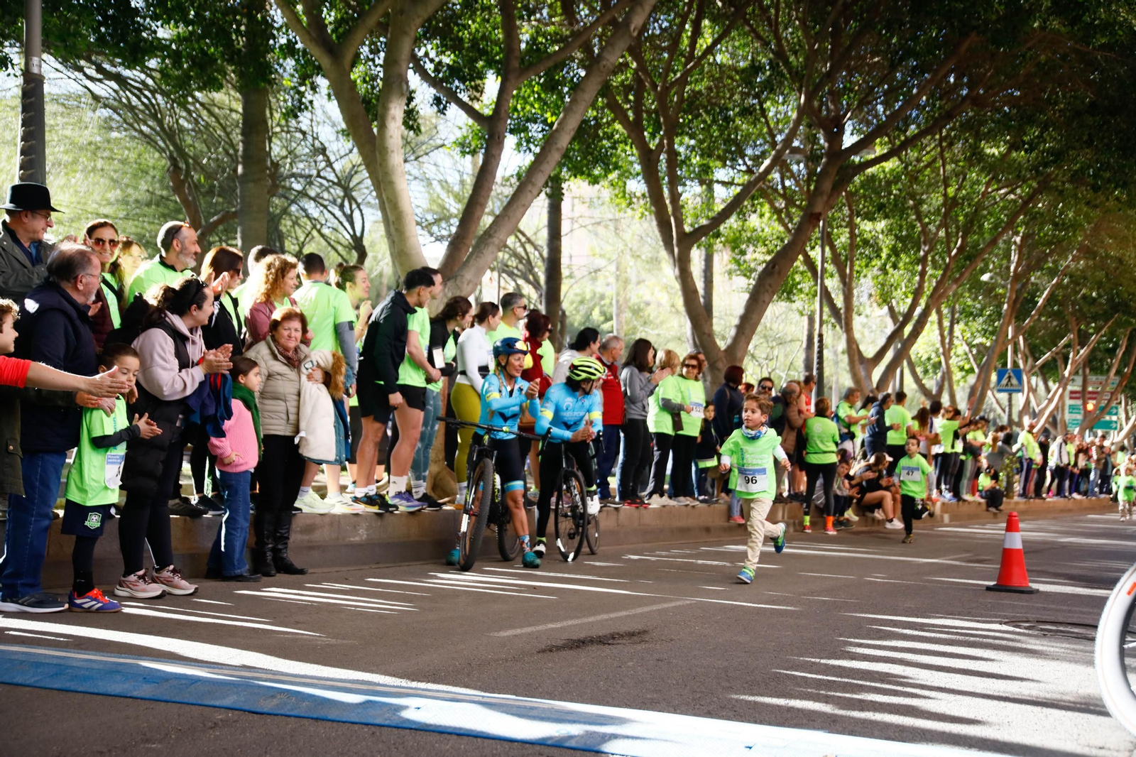 Imágenes de la Carrera contra el Cáncer de Almería