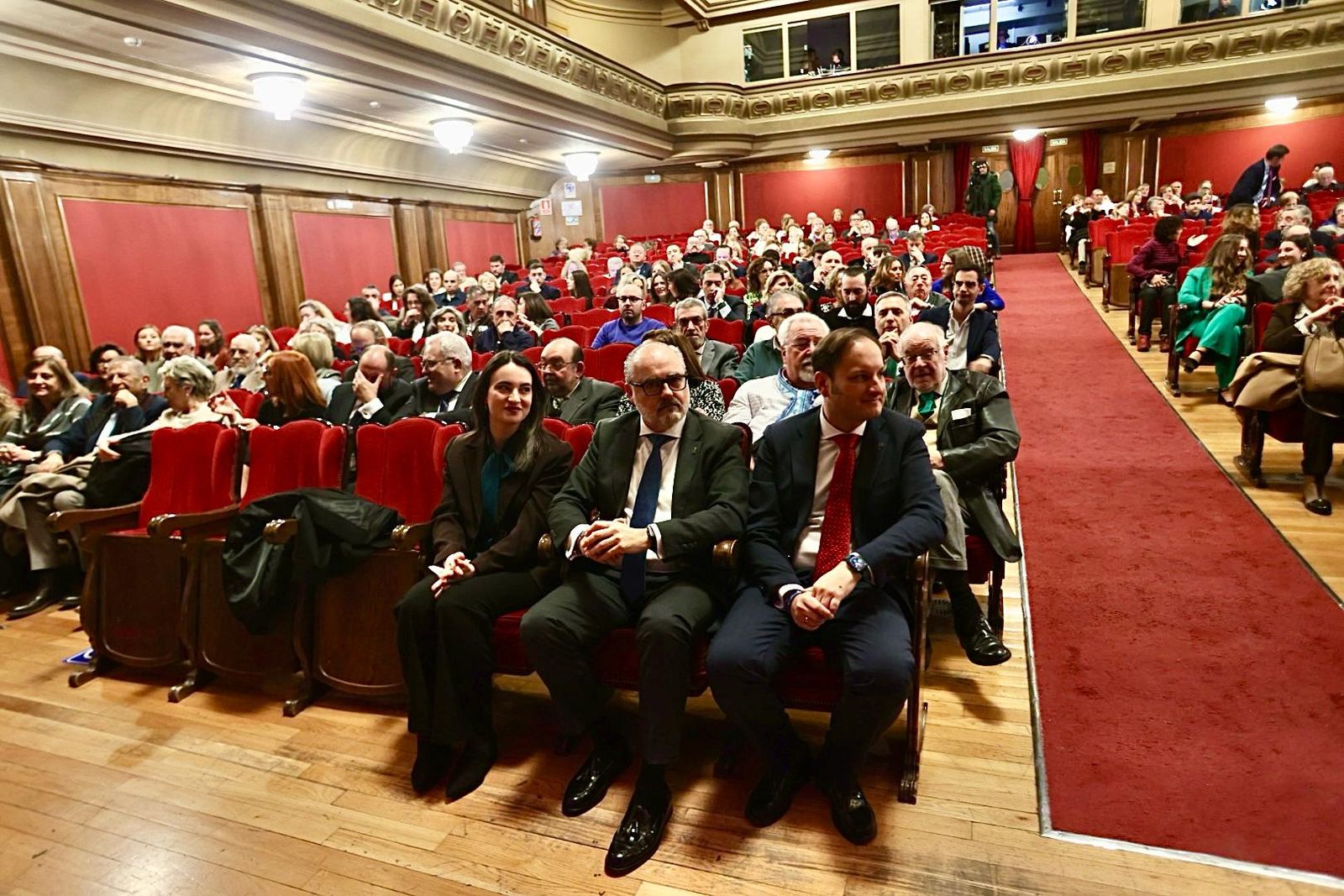 Entrega de las Tapas del Pregón de la Semana Santa de Granada 2025