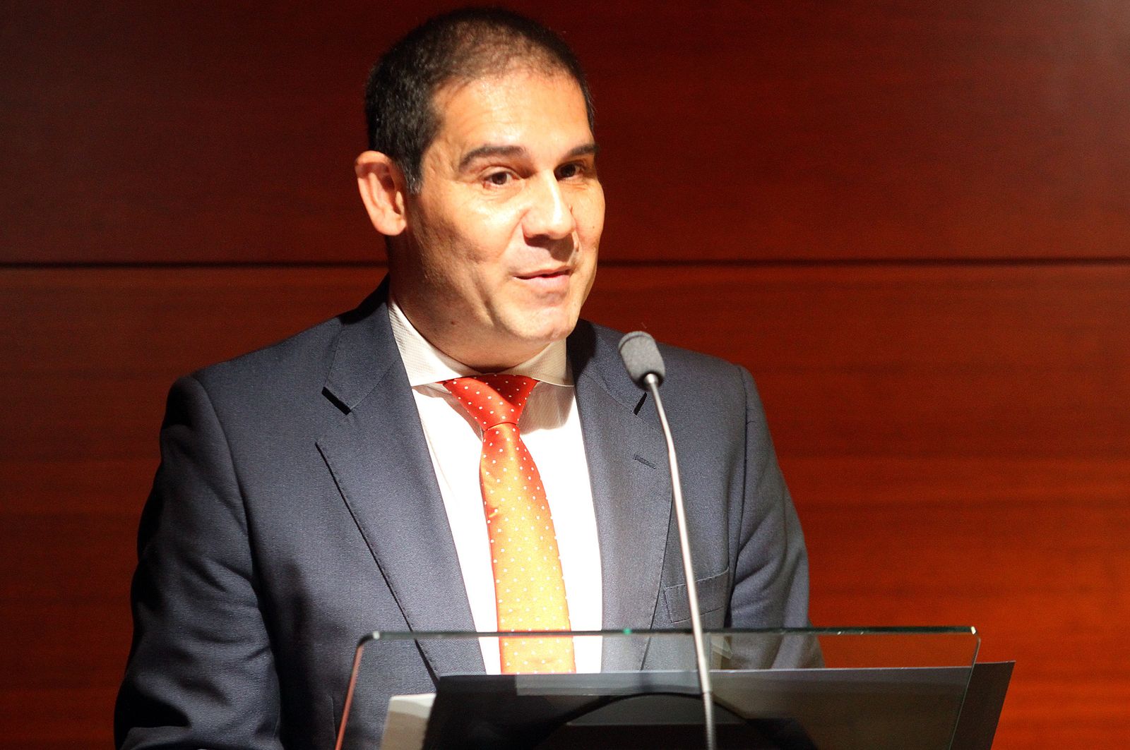 Imágenes de la toma de posesión del nuevo presidente del Puerto de Huelva, José Luis Ramos.