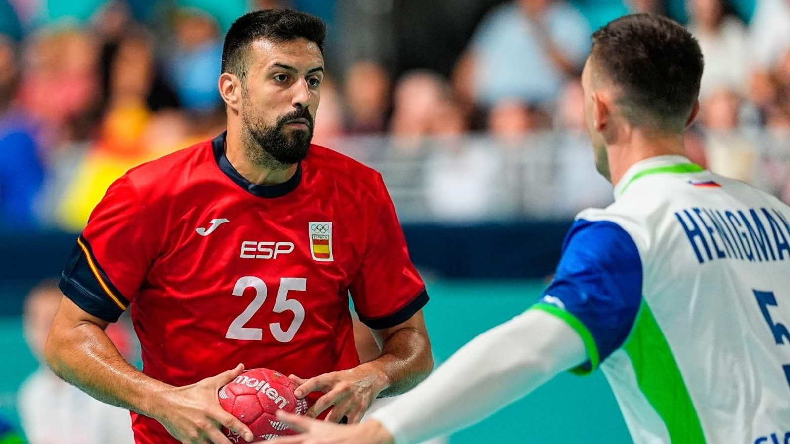 Agus Casado sumó sus primeros minutos en una cita olímpica contra Eslovenia