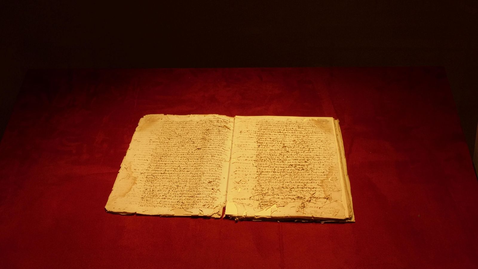 Archivo de Protocolos Notariales con la firma de Miguel de Cervantes. Archivo de Protocolos Notariales con la firma de Miguel de Cervantes.