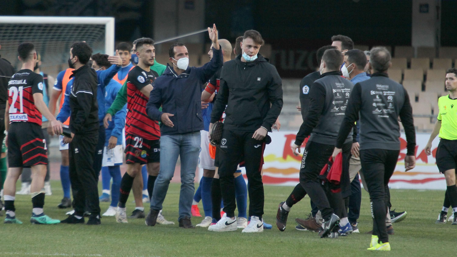 Imágenes del Xerez DFC contra Salerm Puente Genil en Chapín