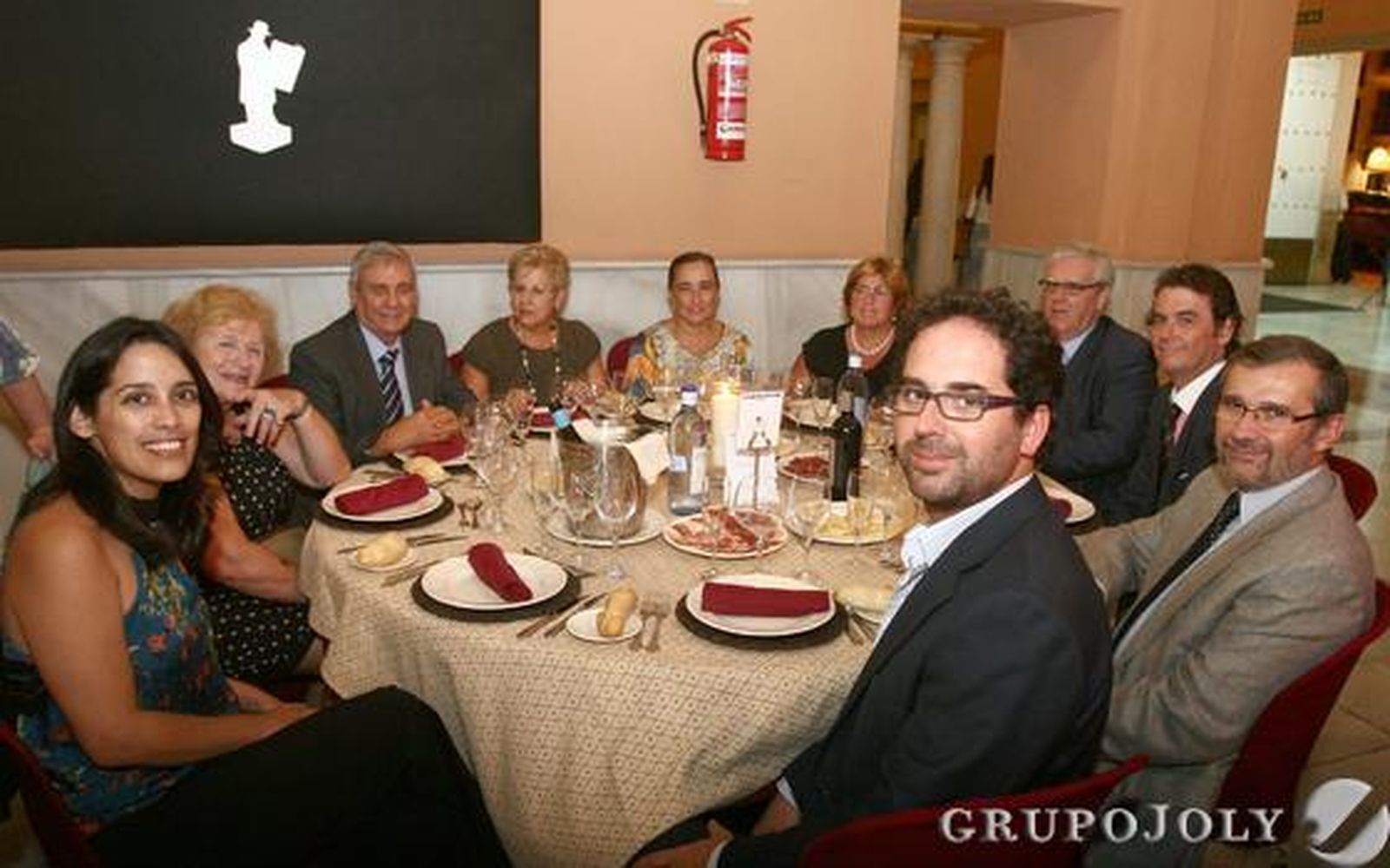 Raquel Montenegro, Cinta Monsalvete, José Luis Rebollo, Kati Blanco, Rocío Díaz, Lola Rodríguez, Javier Pérez Blanco, Andrés Rodríguez, Rafael Terán y Rafael López.

Foto: Josue Correa
