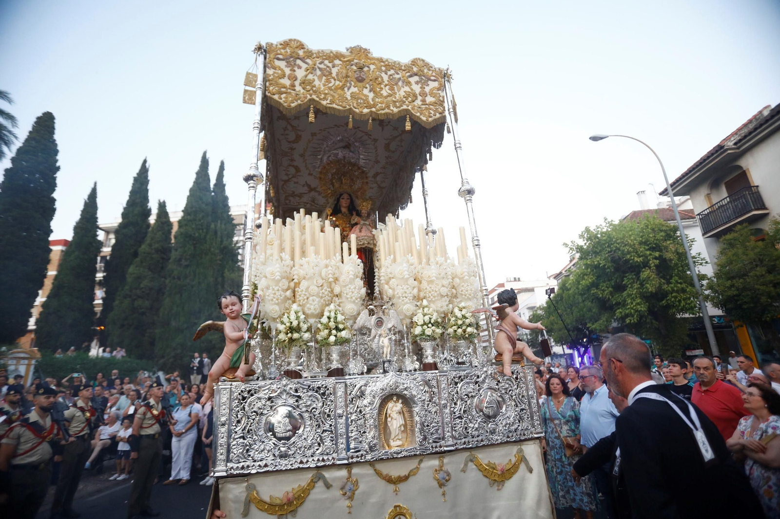 Las mejores fotos de la procesión de la Virgen del Carmen de San Cayetano de Córdoba