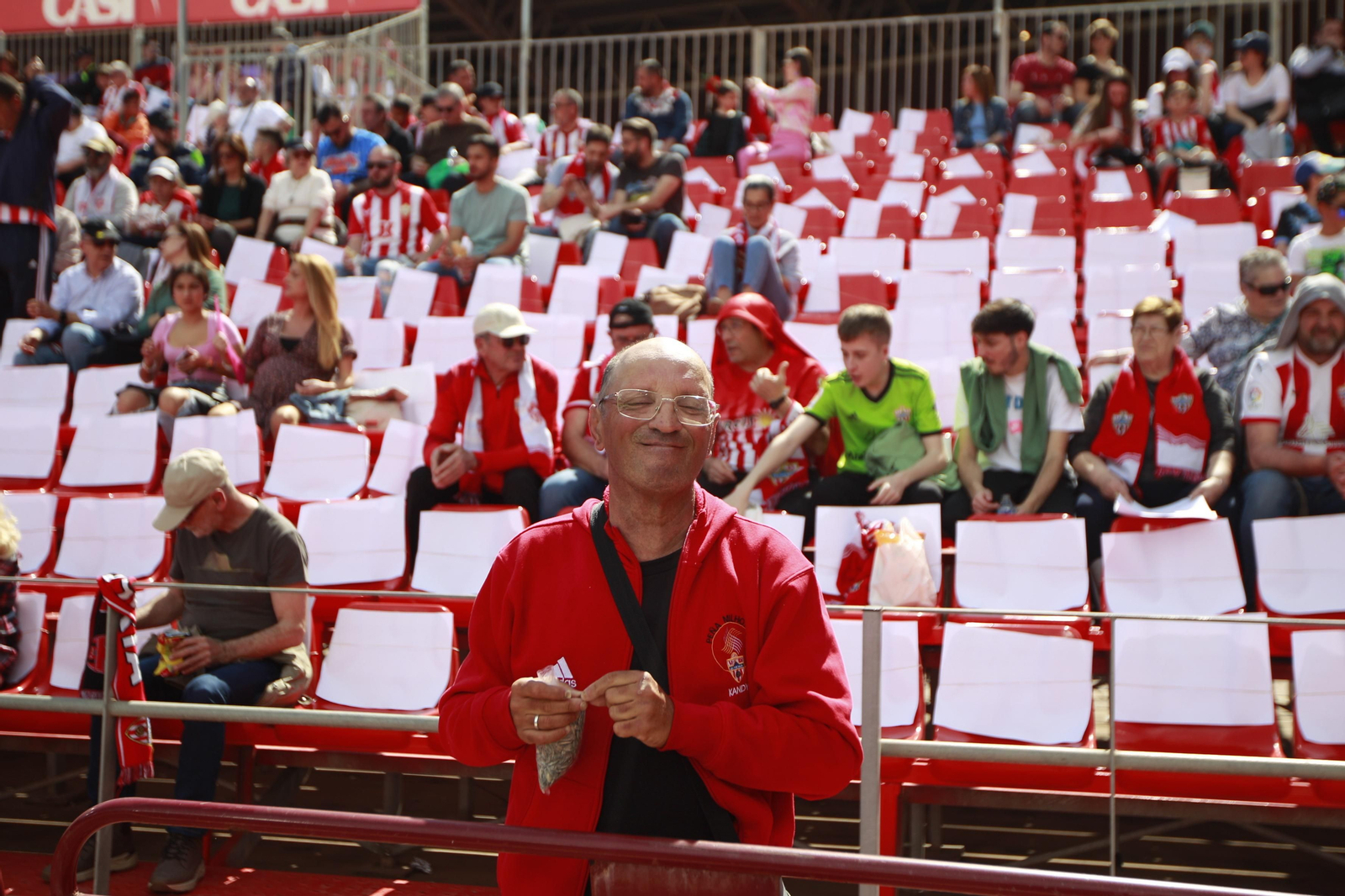 Imágenes del partido de la Liga Santander U.D. Almería-Cádiz C.F.