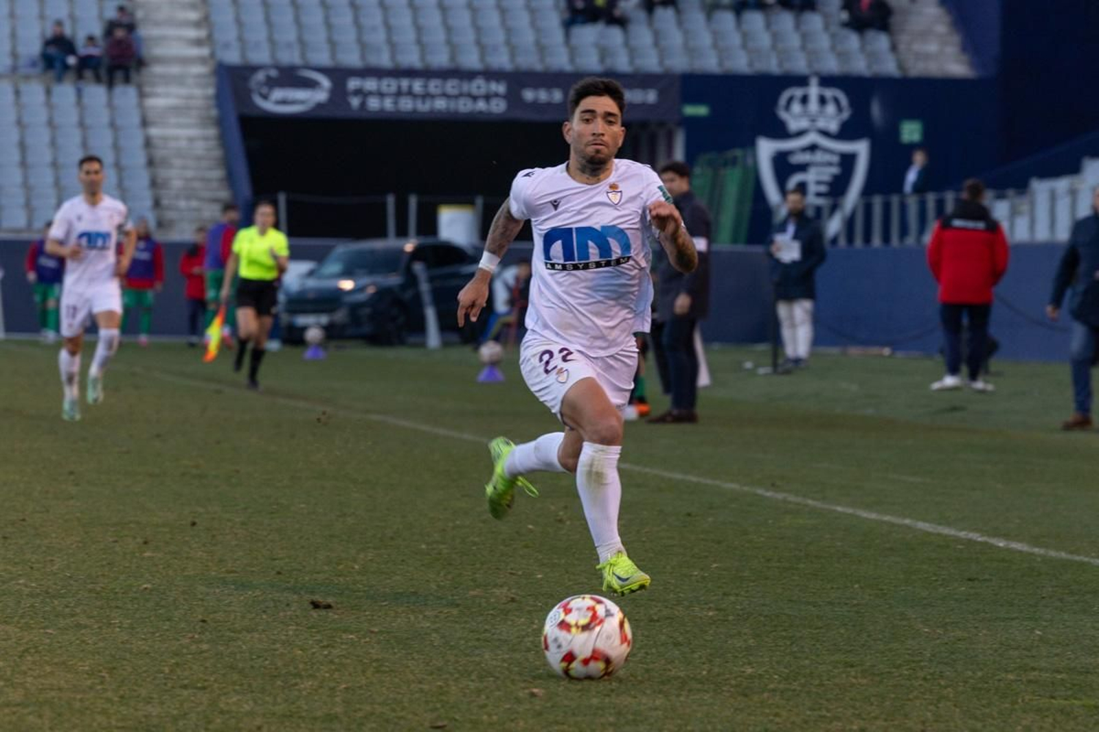 Las mejores imágenes del triunfo del Real Jaén en el derbi ante el Martos CD
