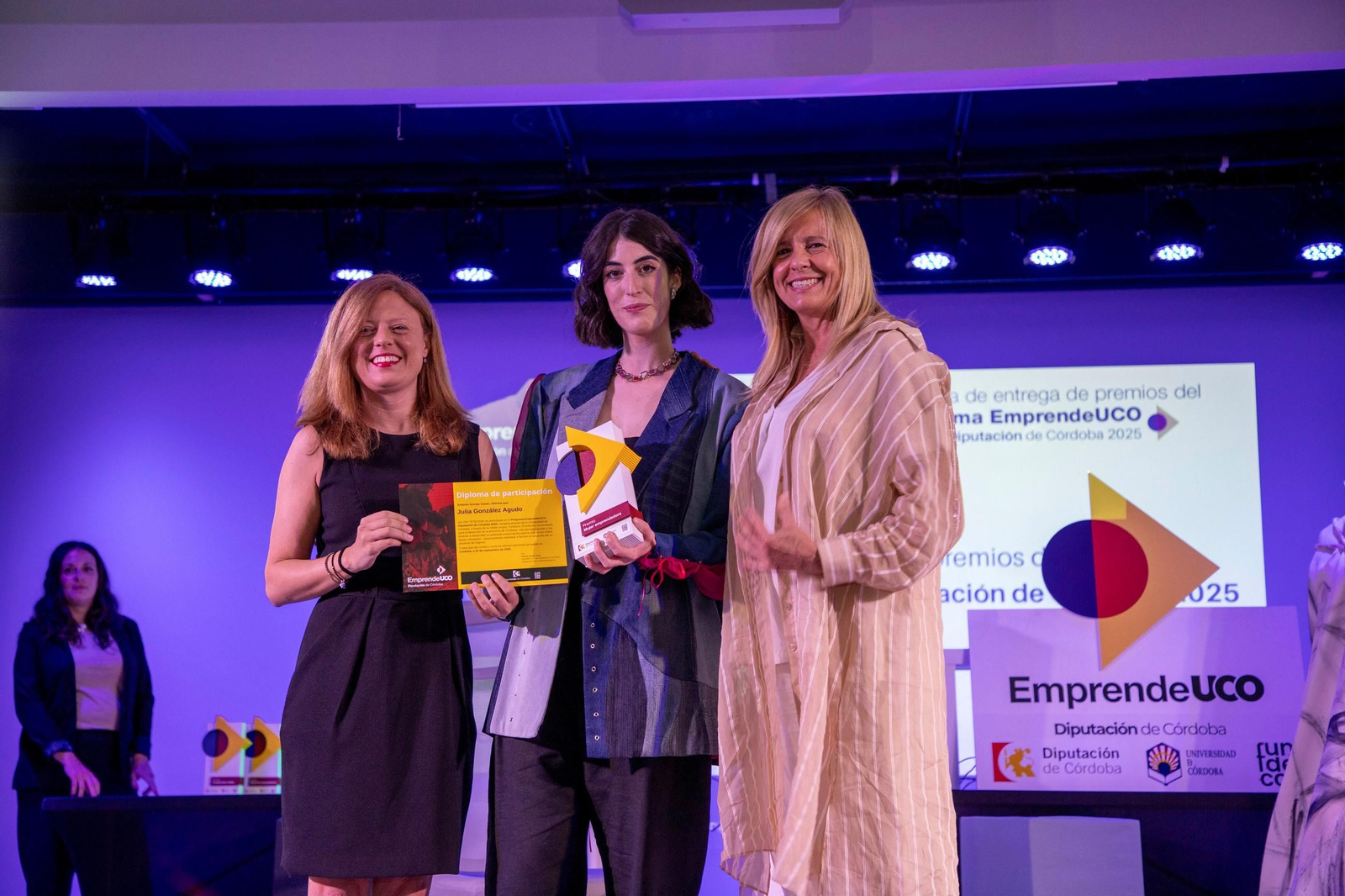 La entrega de los premios EmprendeUCO, en imágenes