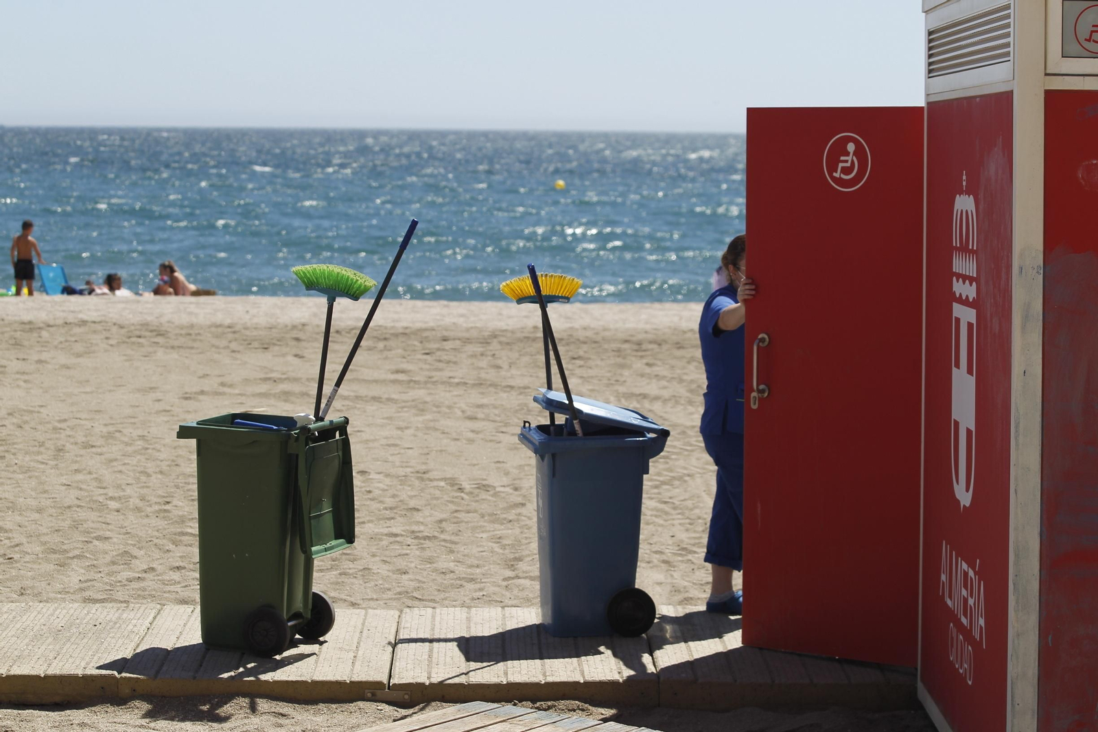 Fotogalería primer día vigilantes playas de Almería