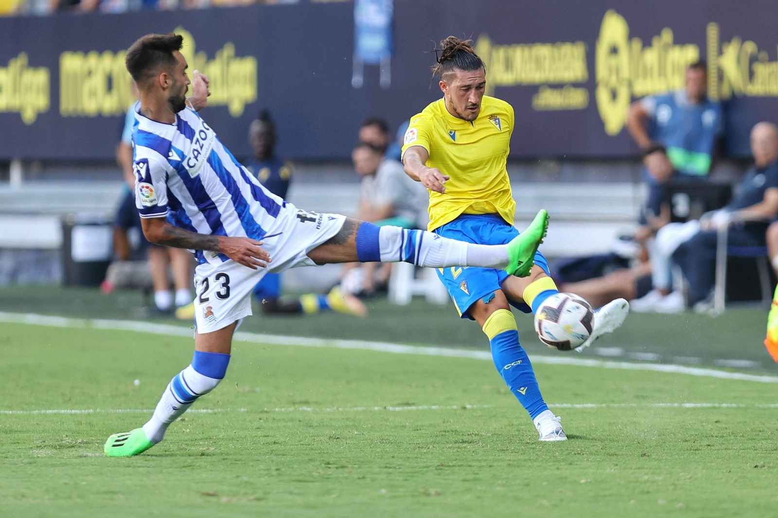 Búscate entre las imágenes del Cádiz - Real Sociedad