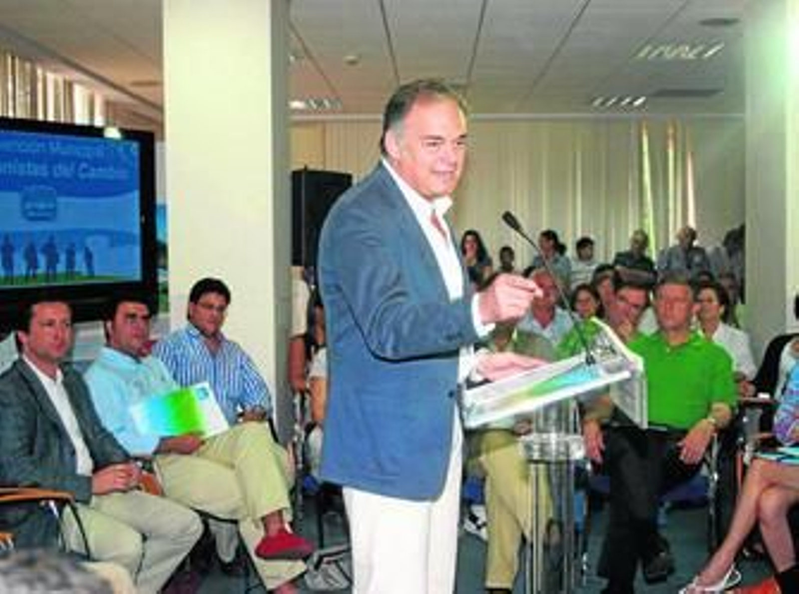 González Pons, en su intervención durante la convención popular de Islantilla.