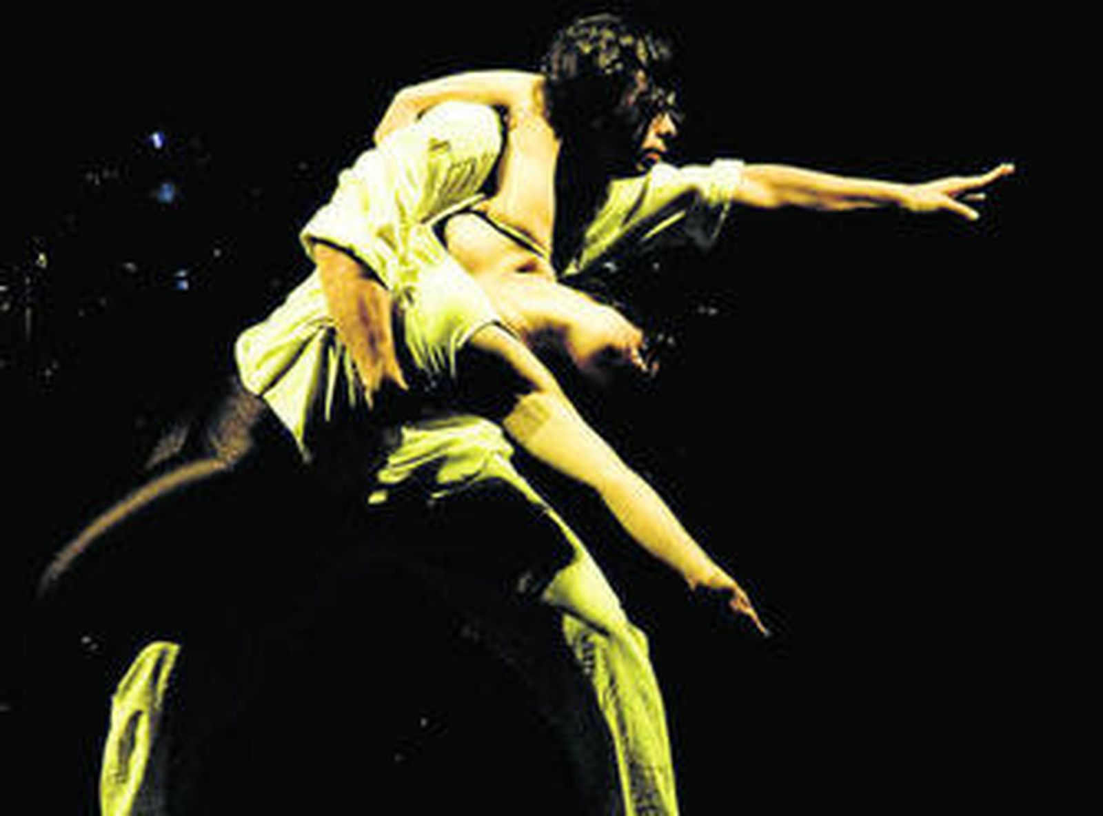 Miembros de la compañía Danza Mobile en uno de sus últimos montajes.