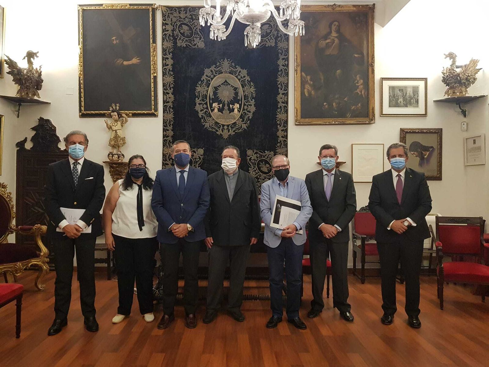 Los miembros del patronato durante su reciente reunión.