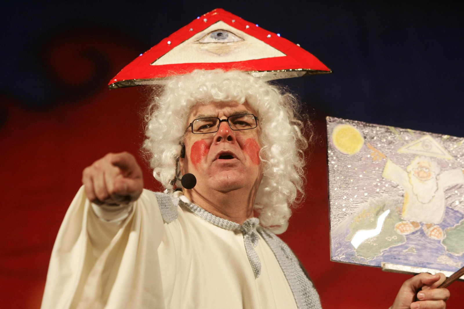 Salvador Fernández Miró consiguió el primer premio de romanceros con su repertorio 'A Dios rogando...'.