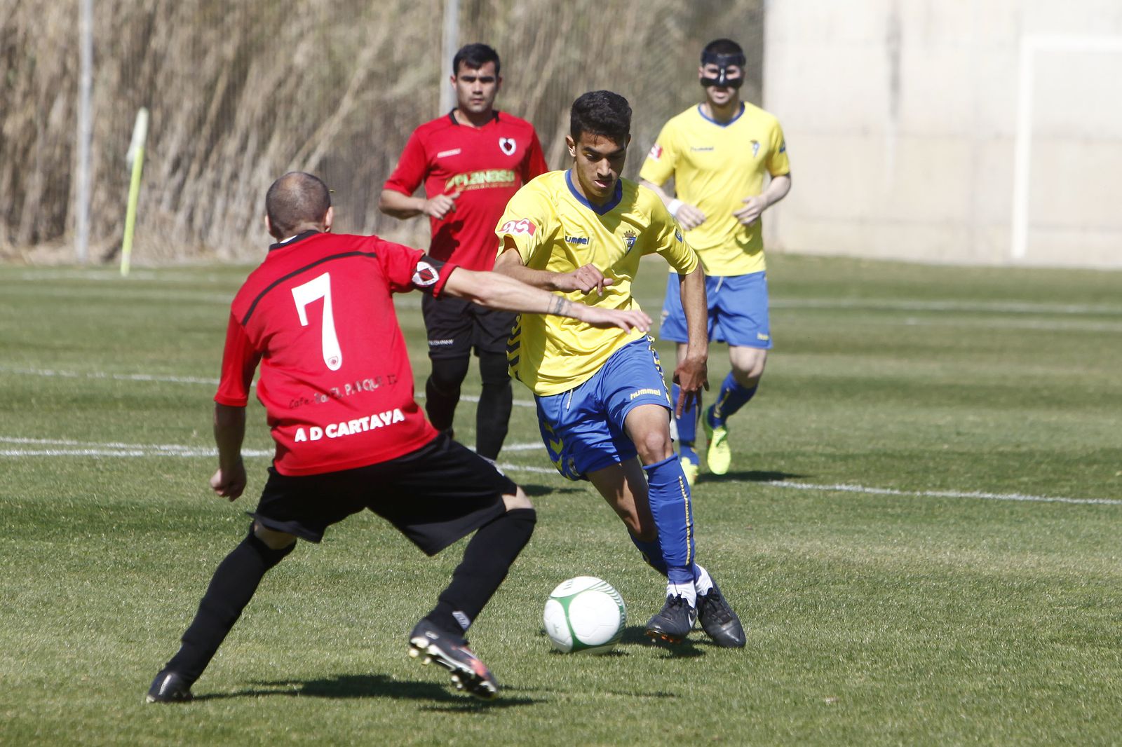 Khalok, en un partido con el Cádiz B frente al Cartaya.