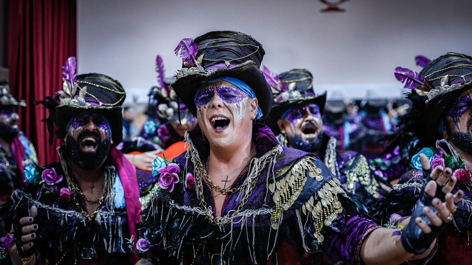 Búscate entre las mejores imágenes de la sexta sesión de cuartos de final del COAC 2025