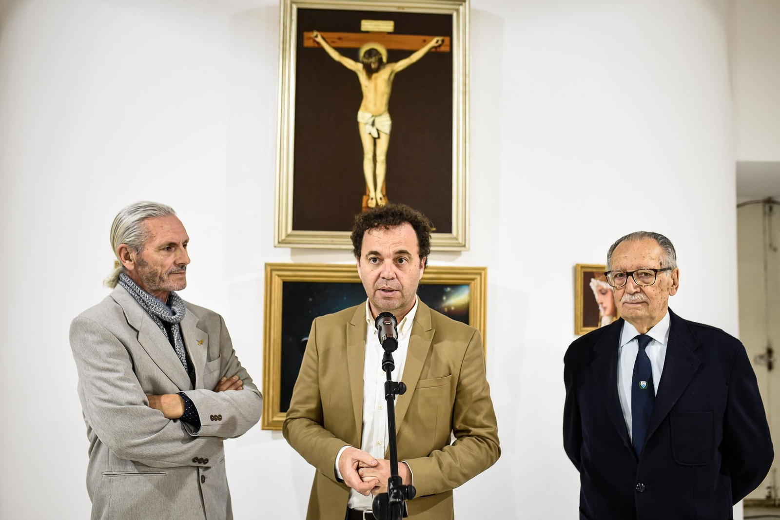 Imágenes de la inauguración de la exposición "Por Huelva y su Semana Santa"