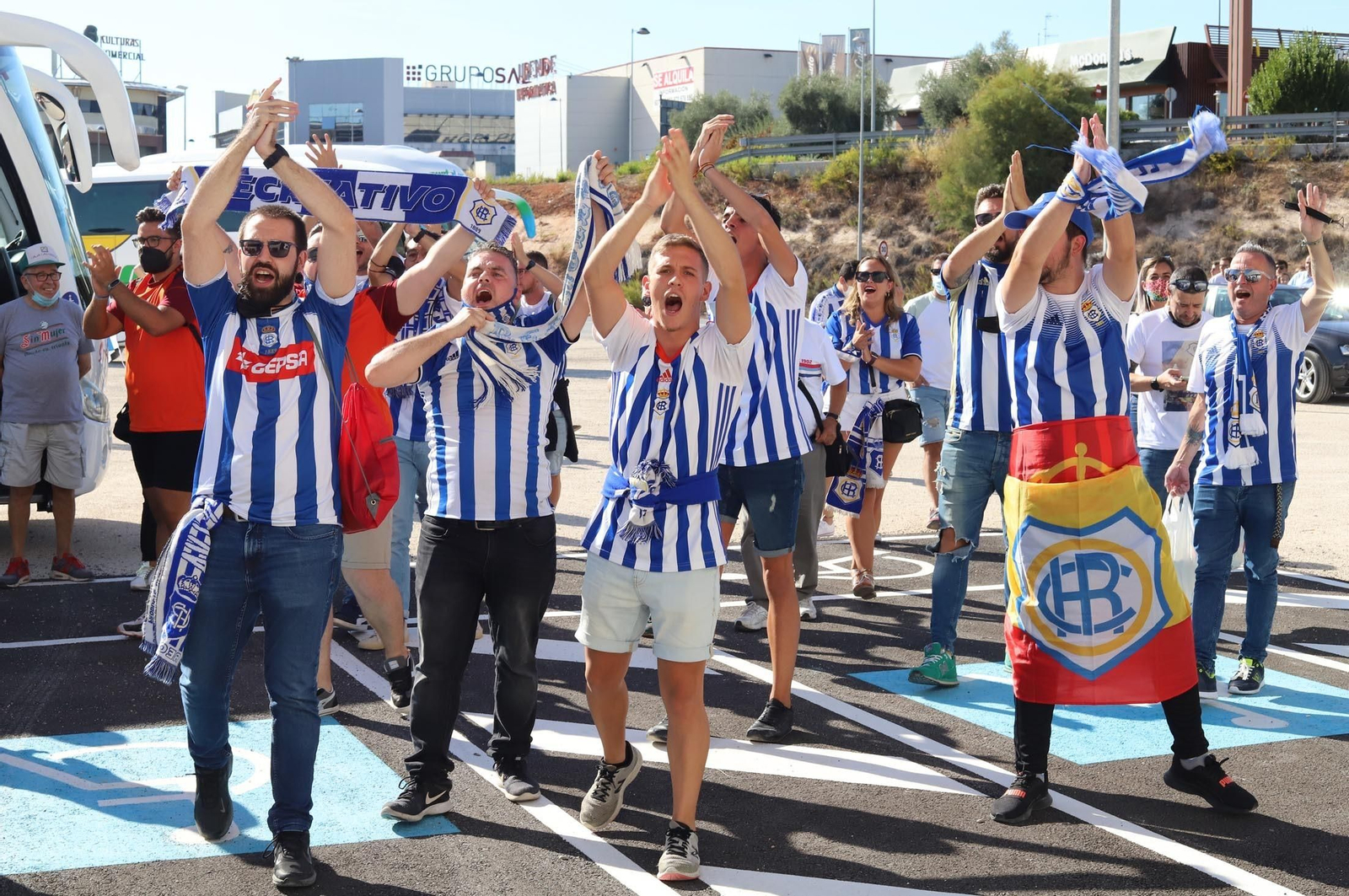 Imágenes del Ciudad de Lucena-Recreativo de Huelva