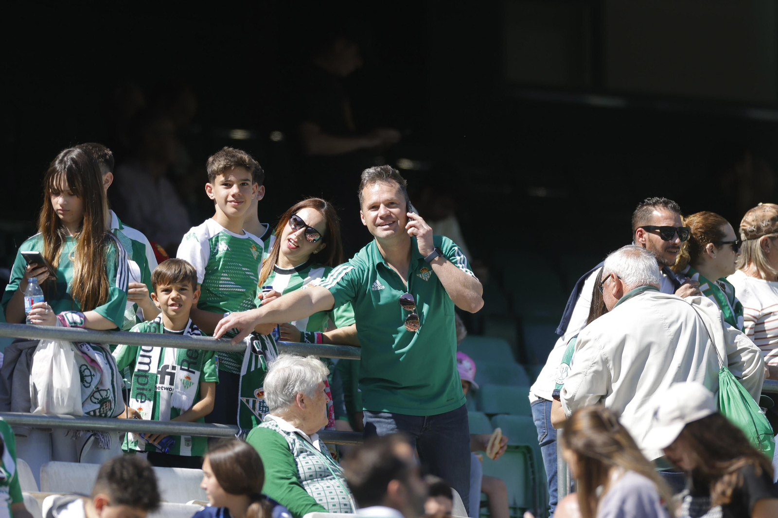 Búscate en las fotos del Betis-Mallorca