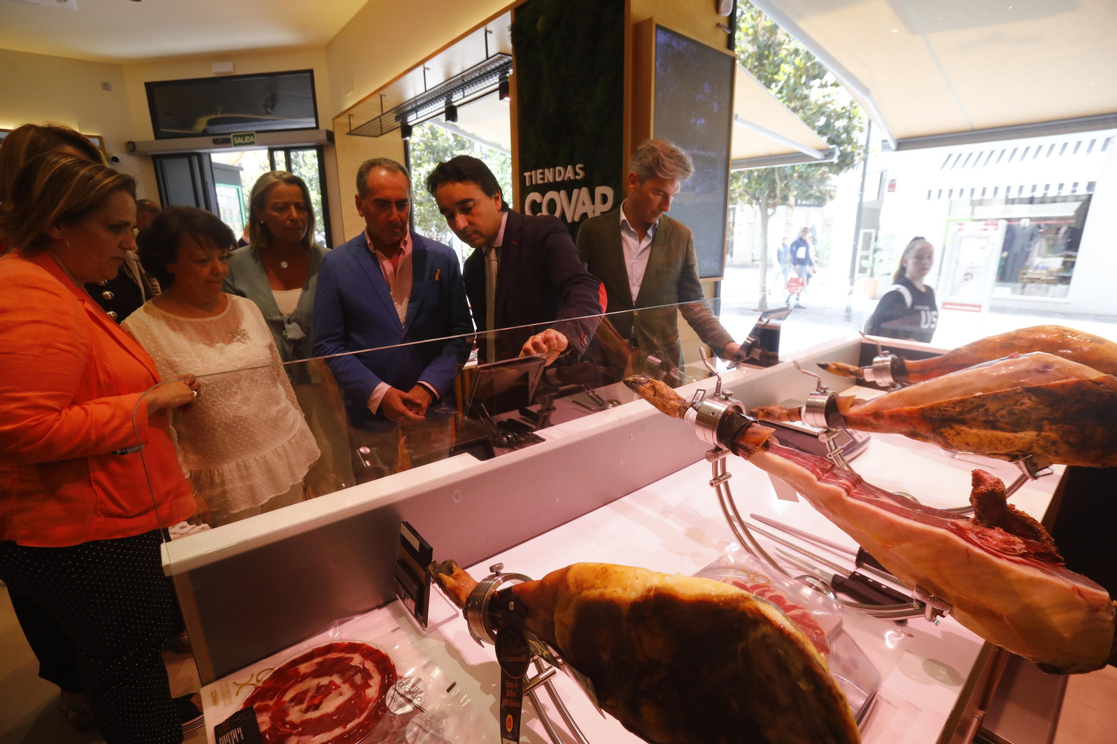 La inauguración de D'Tapas, de Covap, en Córdoba, en imágenes