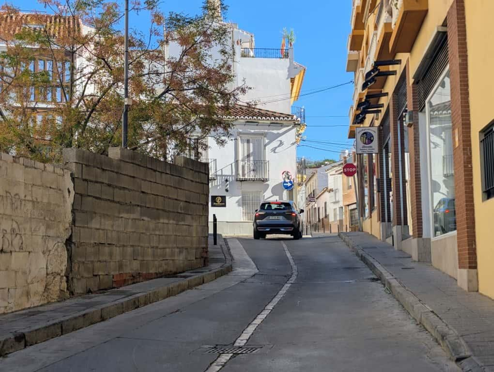 Término del Arroyo Hondo que comunica con la Calle Cristo, en Vélez-Málaga