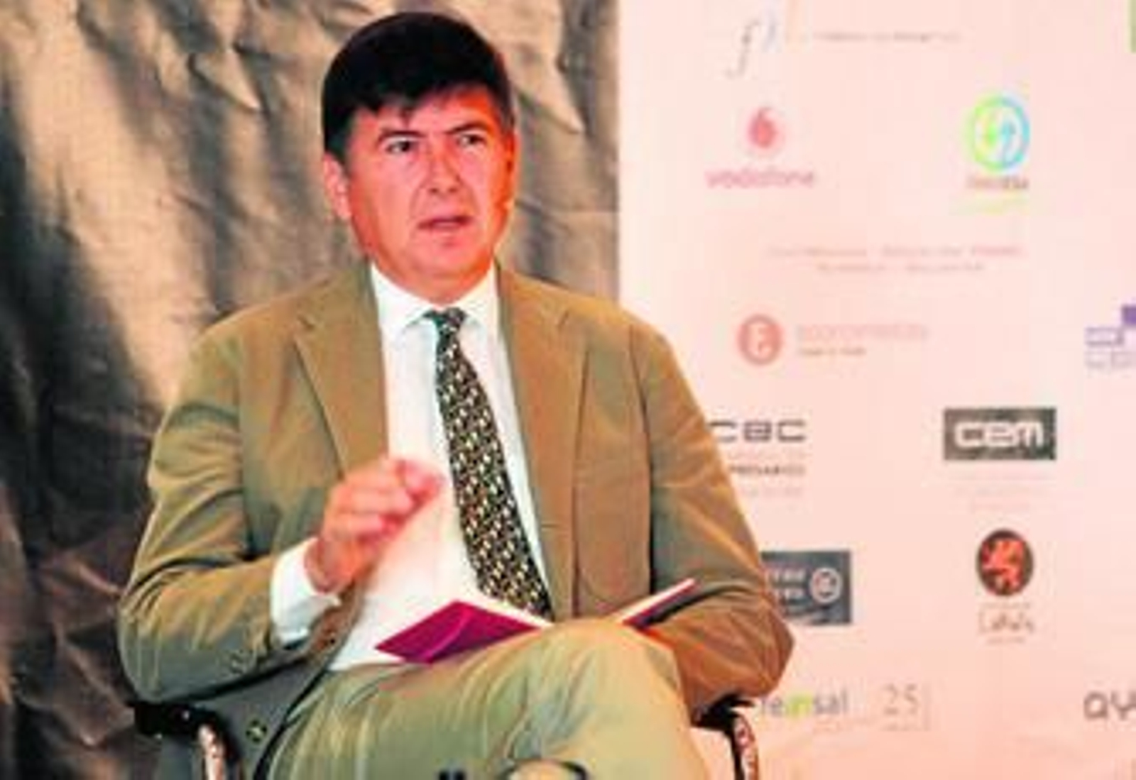 Manuel Pimentel en una imagen retrospectiva. Manuel Pimentel en una imagen retrospectiva.