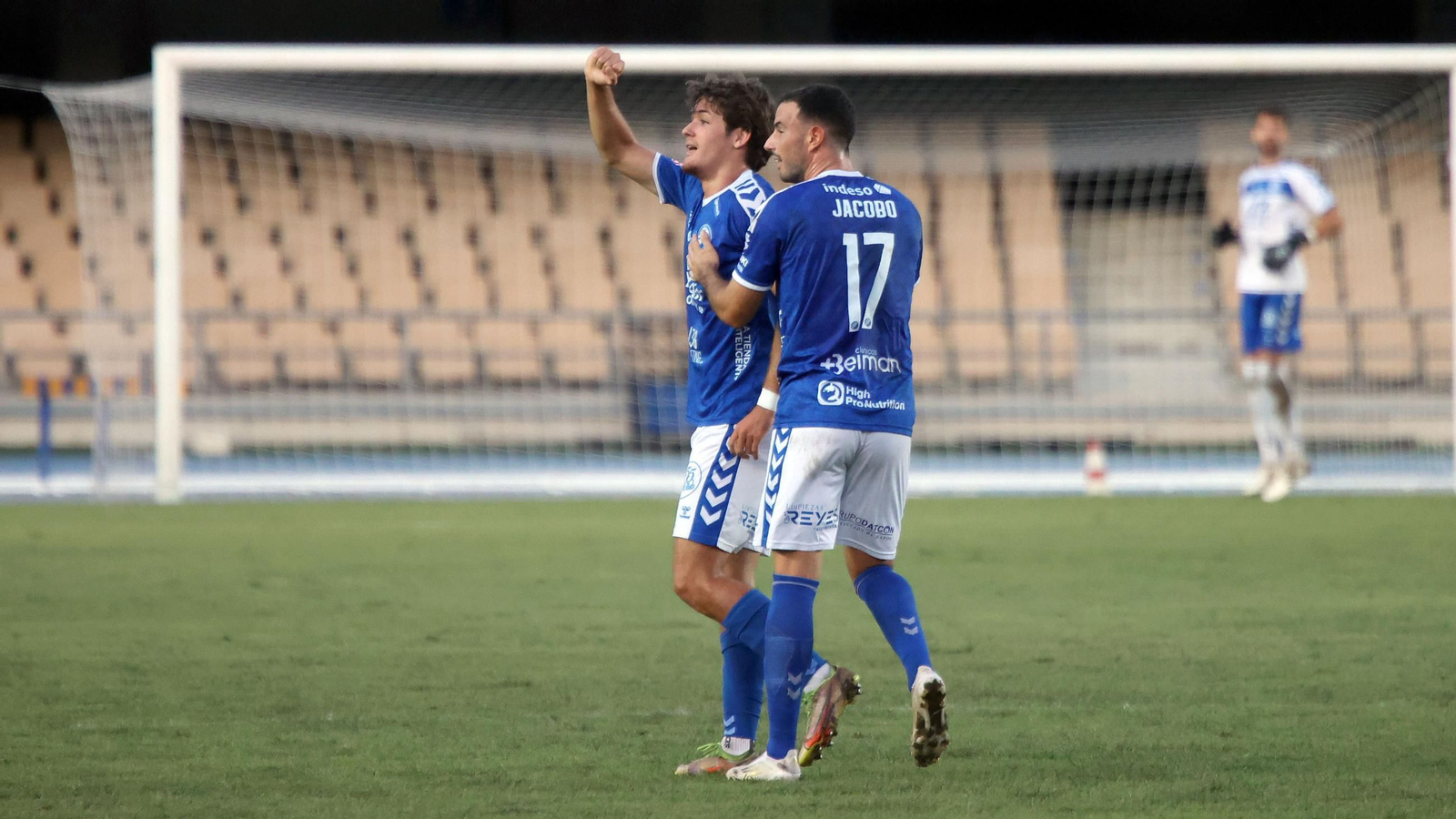 Imágenes del Xerez DFC contra el Linares Deportivo en Chapín Imágenes del Xerez DFC contra el Linares Deportivo en Chapín