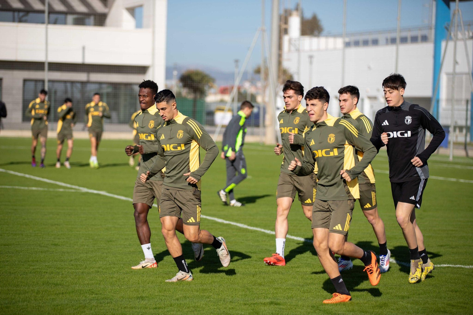 El Burgos prepara la Copa en La Academia del Málaga CF