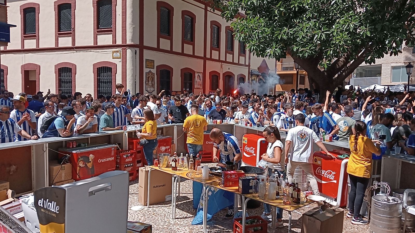 Imágenes del ambiente previo al Recre-Cacereño