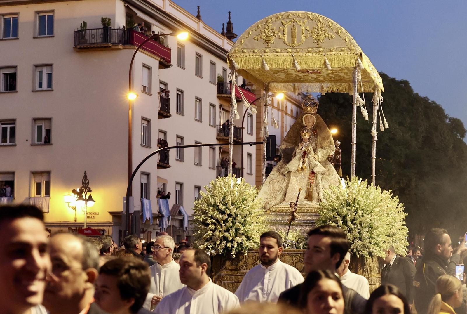 Las mejores imágenes de la Magna a su paso por la Maestranza