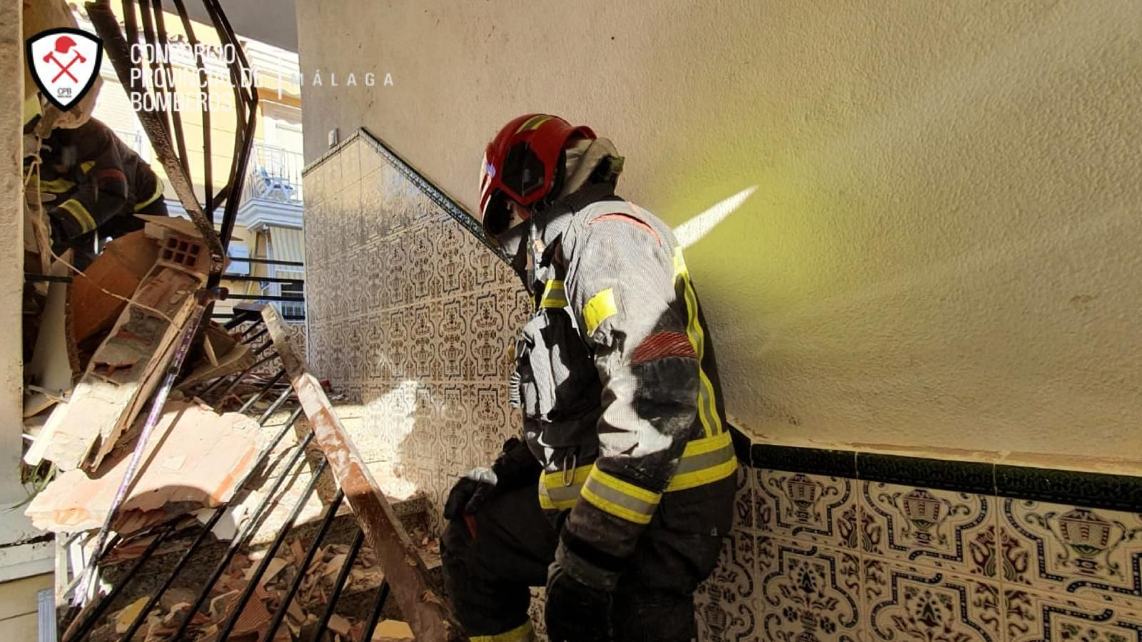 Fotos de la explosión en la que ha muerto una mujer en Torre del Mar