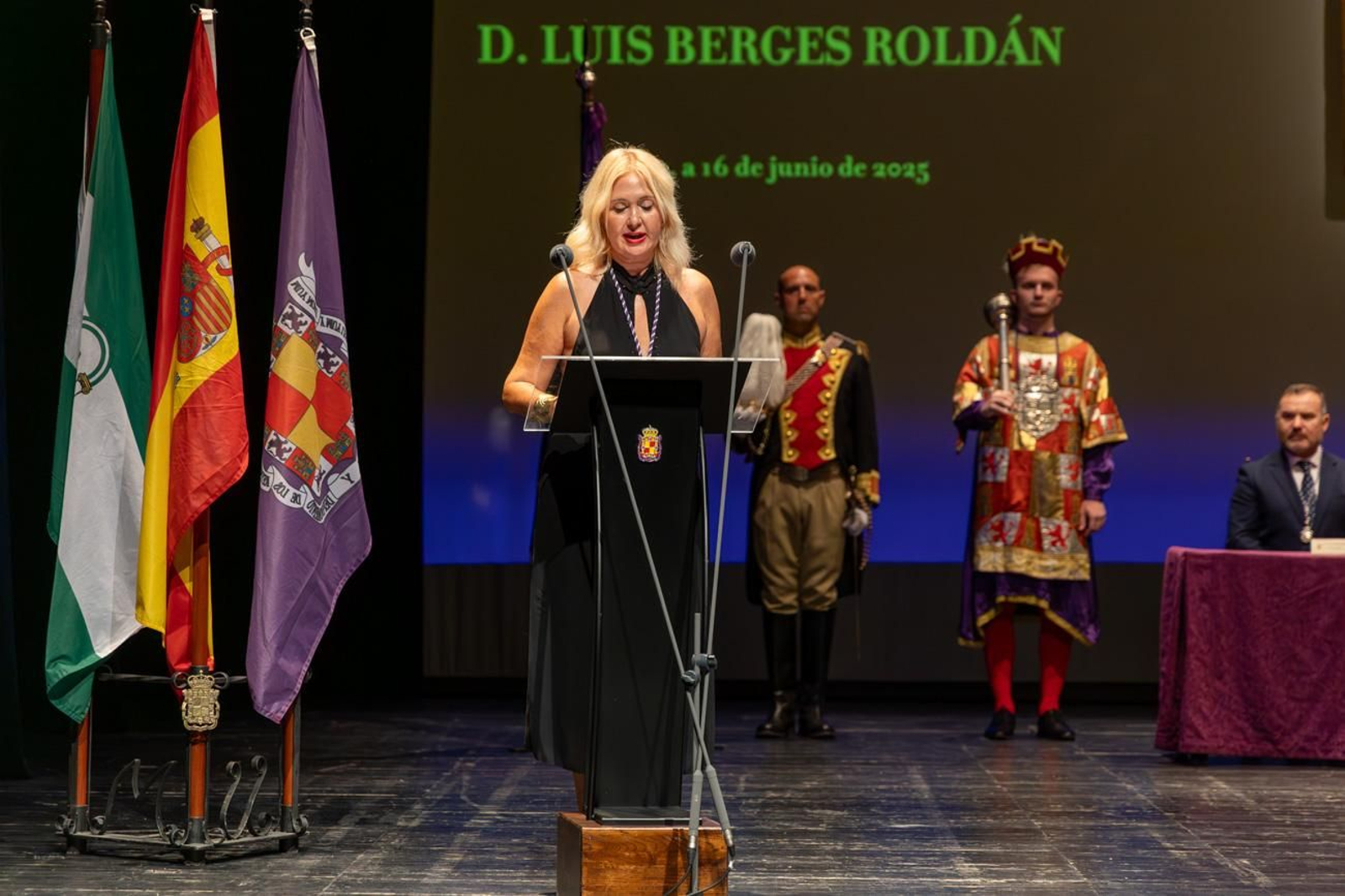 Entrega de la Medalla de Oro de la Ciudad a Luis Berges