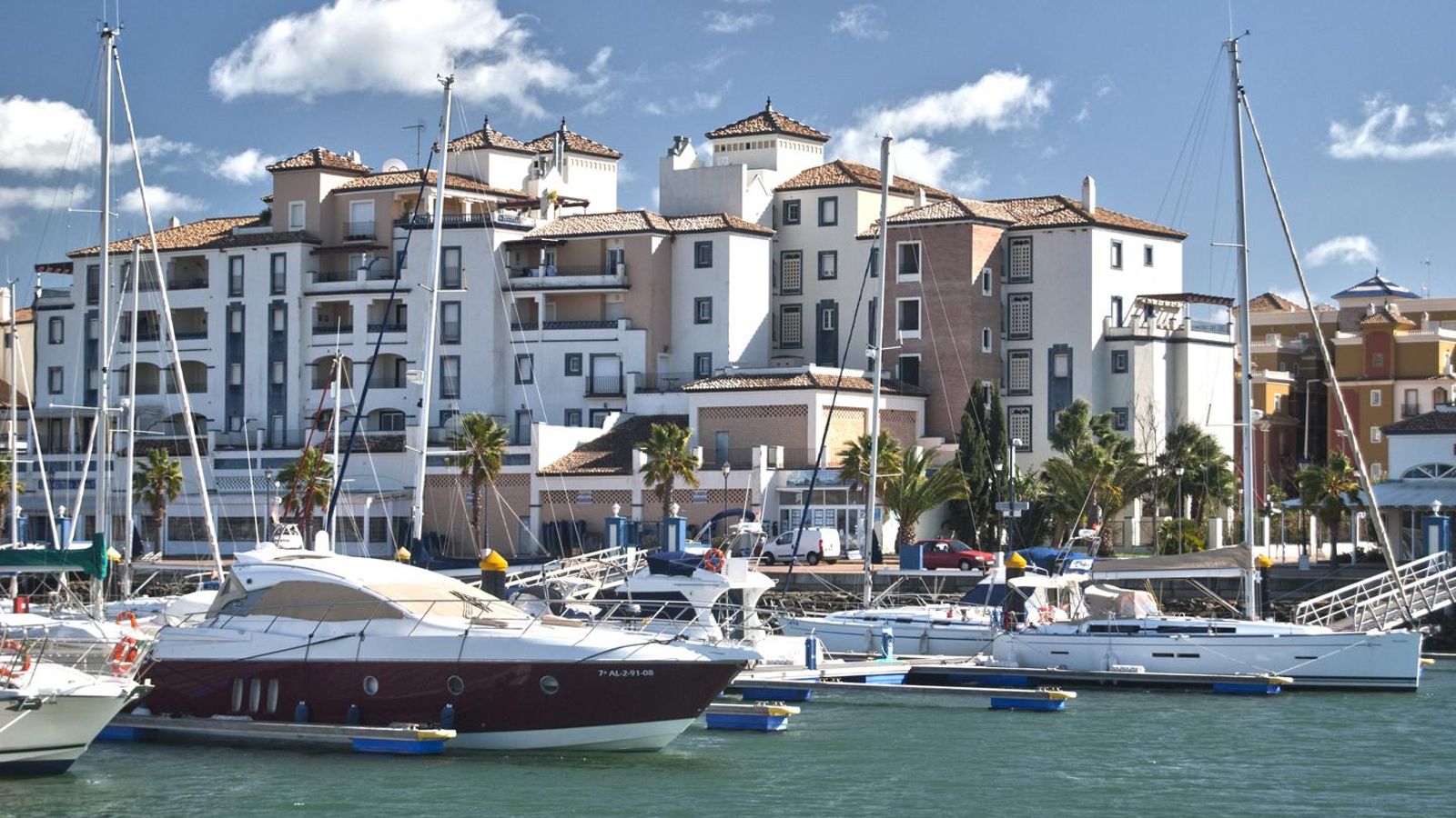 Puerto Deportivo Marina Isla Canela